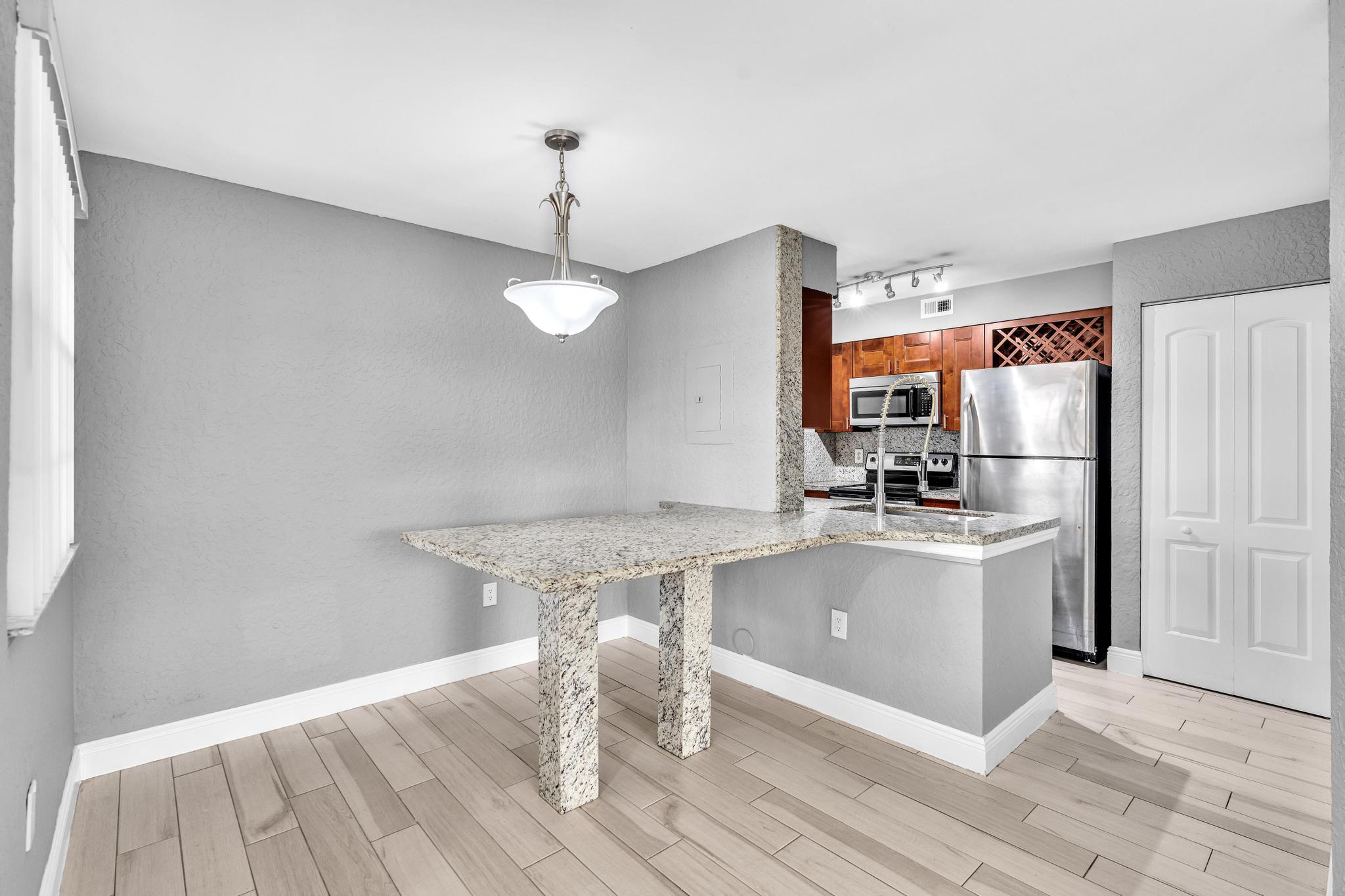 Fort Lauderdale House: 2851 N Oakland Forest Dr