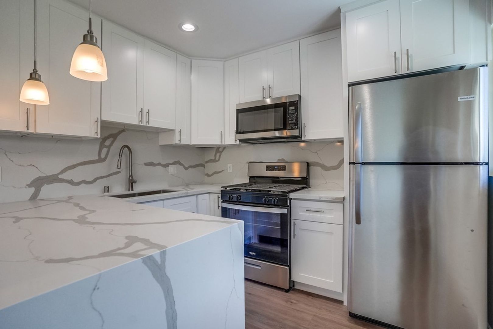 Los Angeles Condo: 3528 W Adams Blvd
