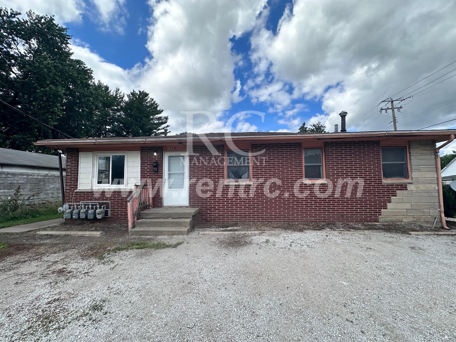 Danville House: 104.5 Buchanan