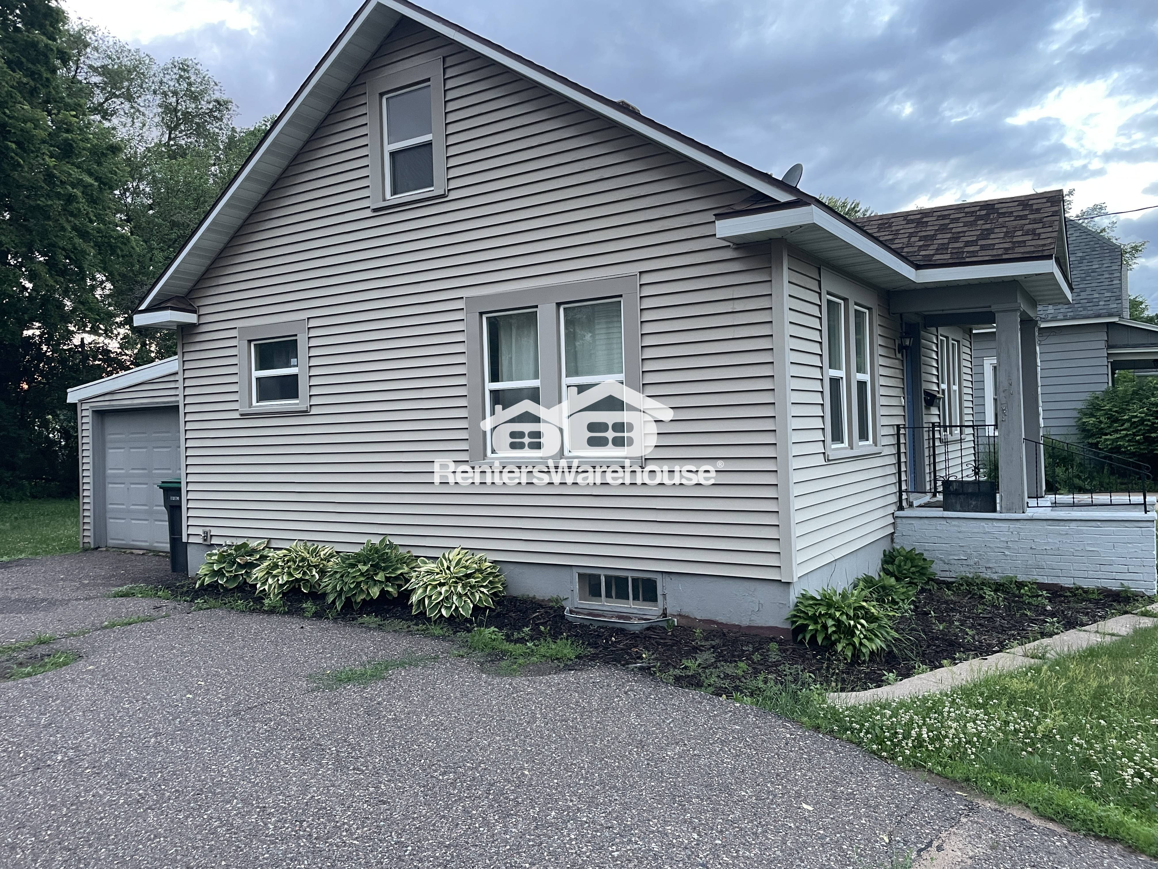 Eau Claire House: 2712 3rd St