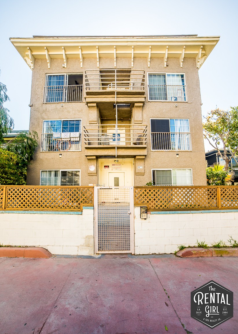 Venice Condo: 26 Breeze Ave