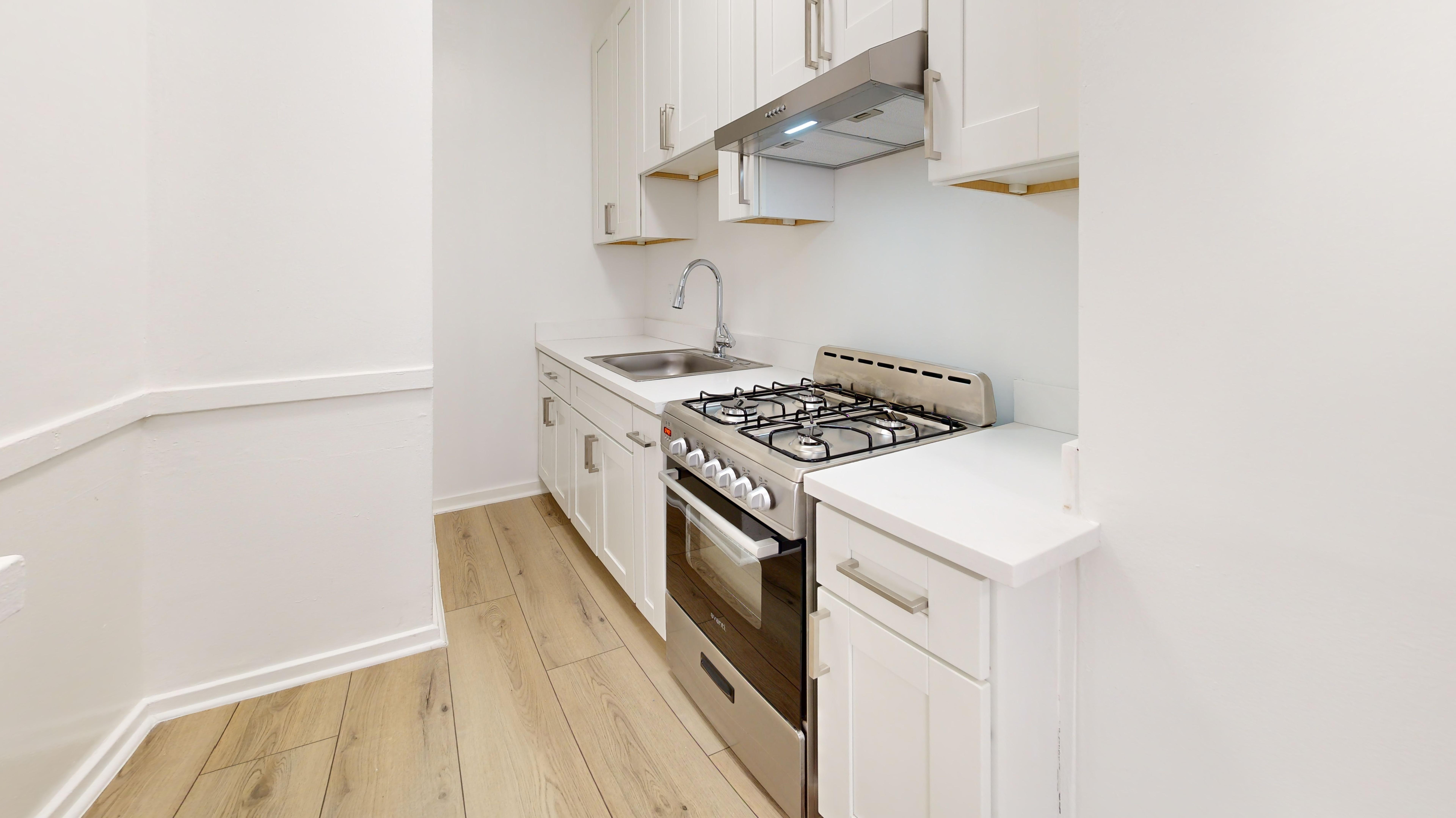 San Francisco Condo: 505 Taylor St