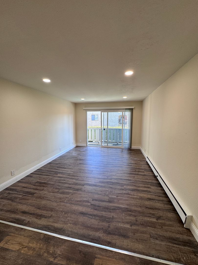 San Leandro Apartment: 532 Bancroft Ave