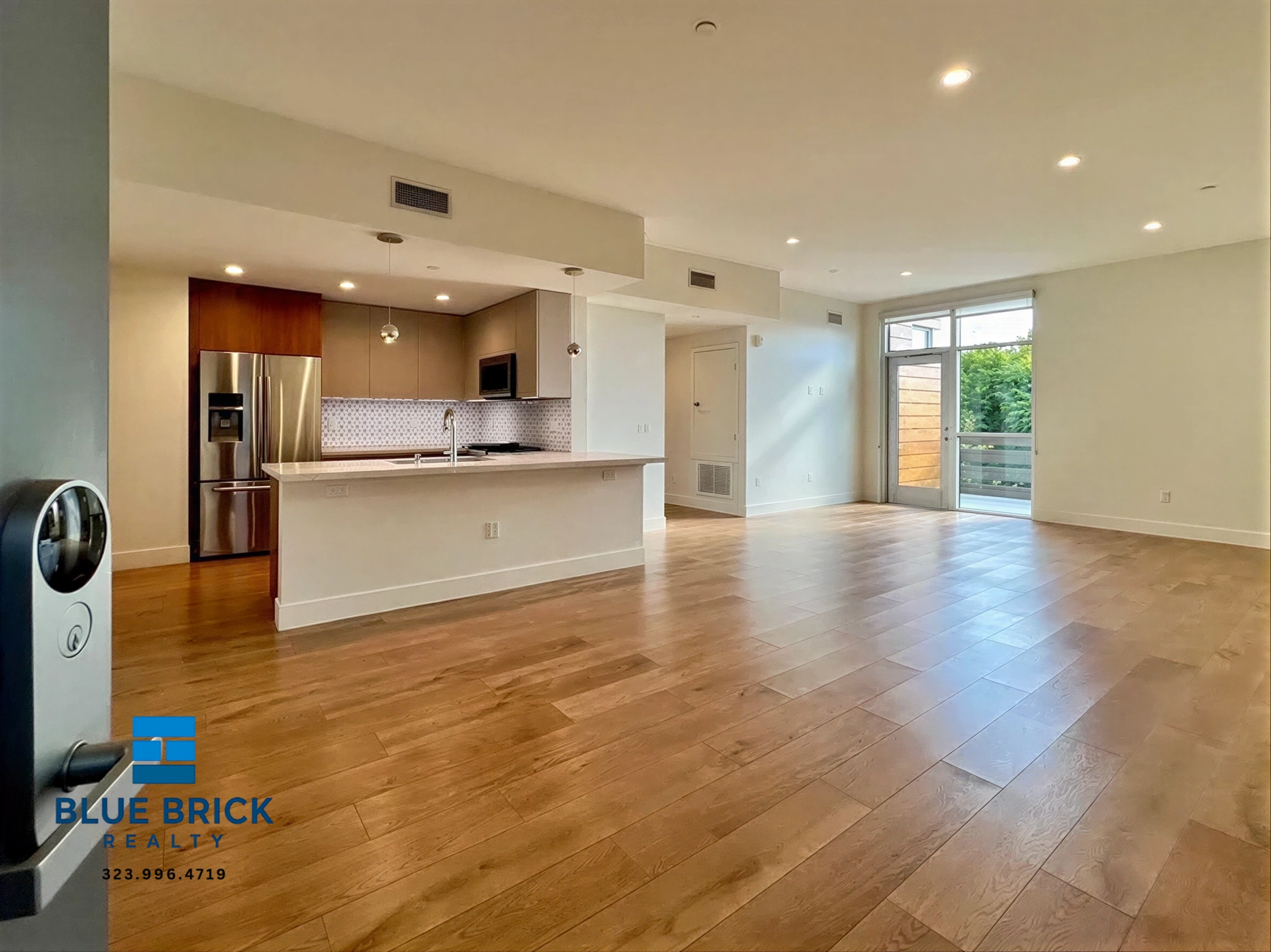 West Hollywood Condo: 1001 N Fairfax Ave