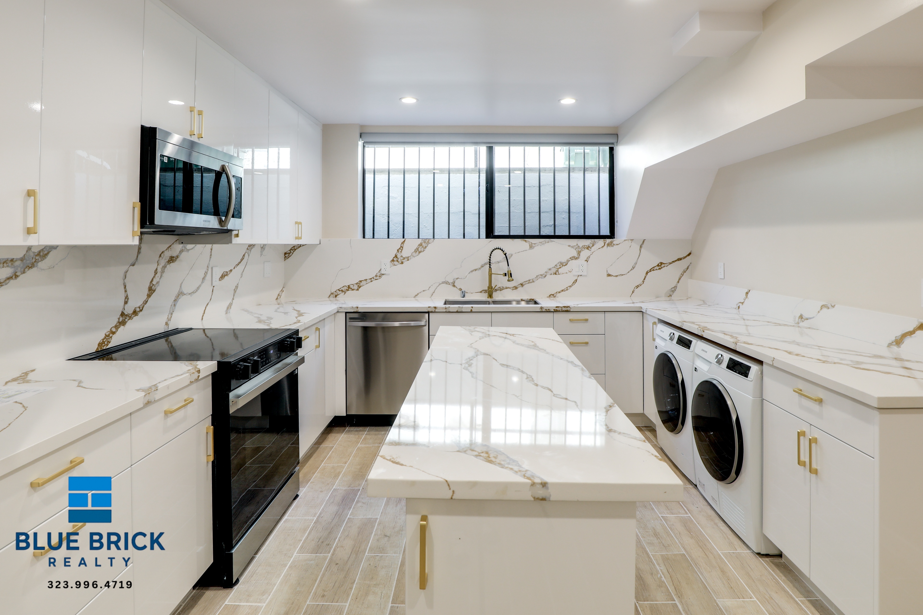 Los Angeles Condo: 1035 N Hayworth Ave