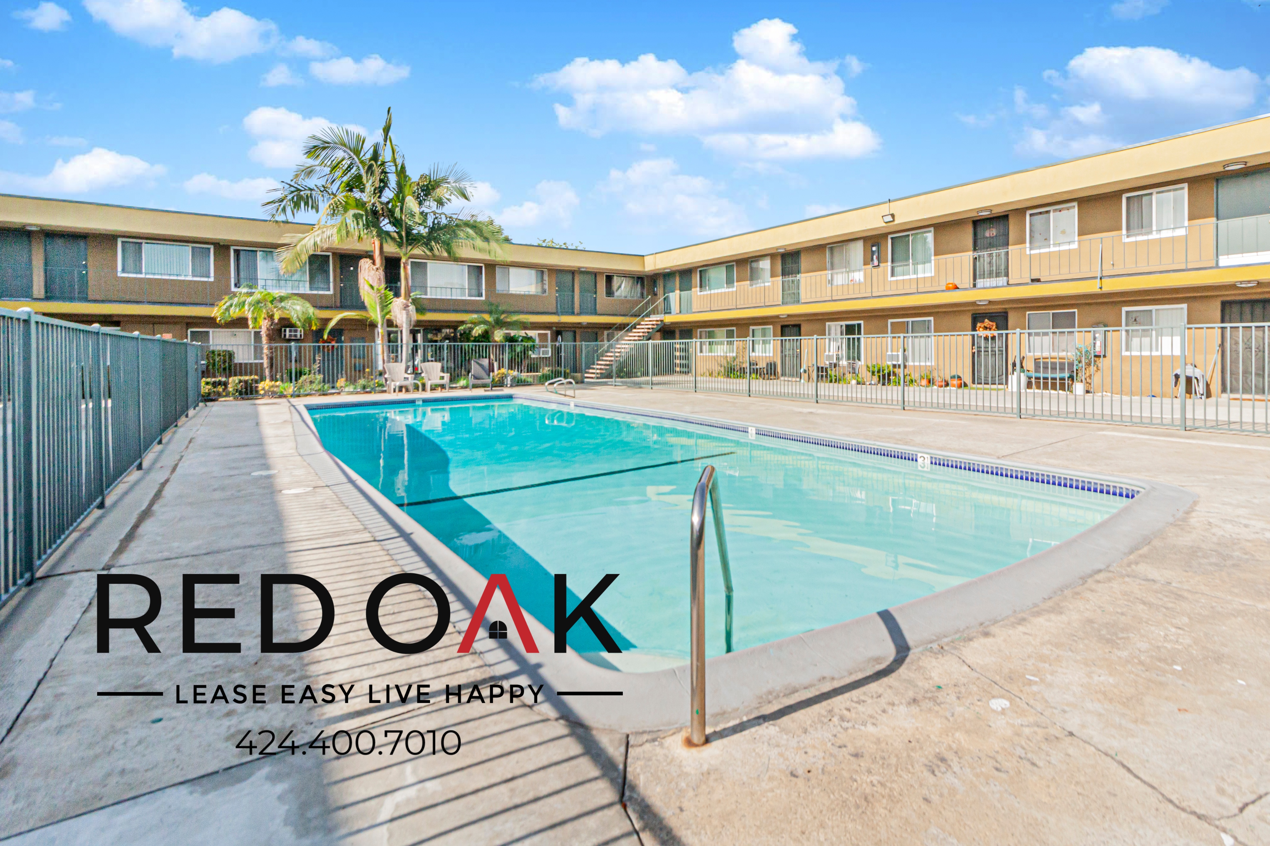 Long Beach Condo: 4900 Clair Del Ave