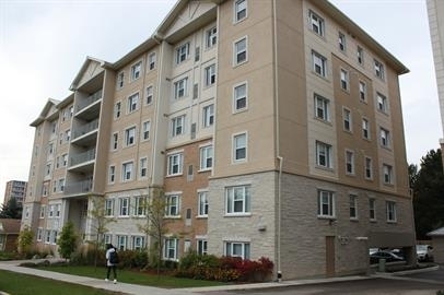 303 - 251 Lester St - Unit 1