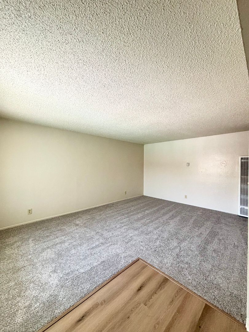 San Leandro Apartment: 1711 Tanager Ave