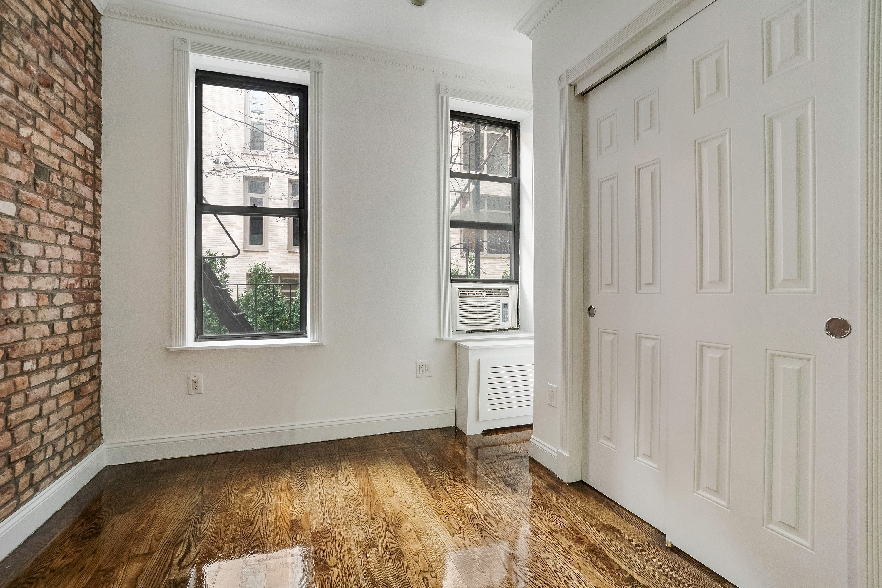 New York Condo: 307 Mott street