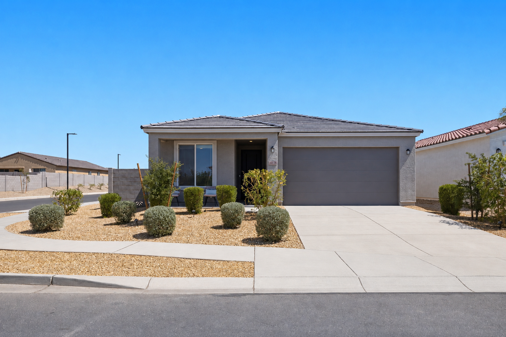 Surprise House: 18128 W Soft Wind Dr