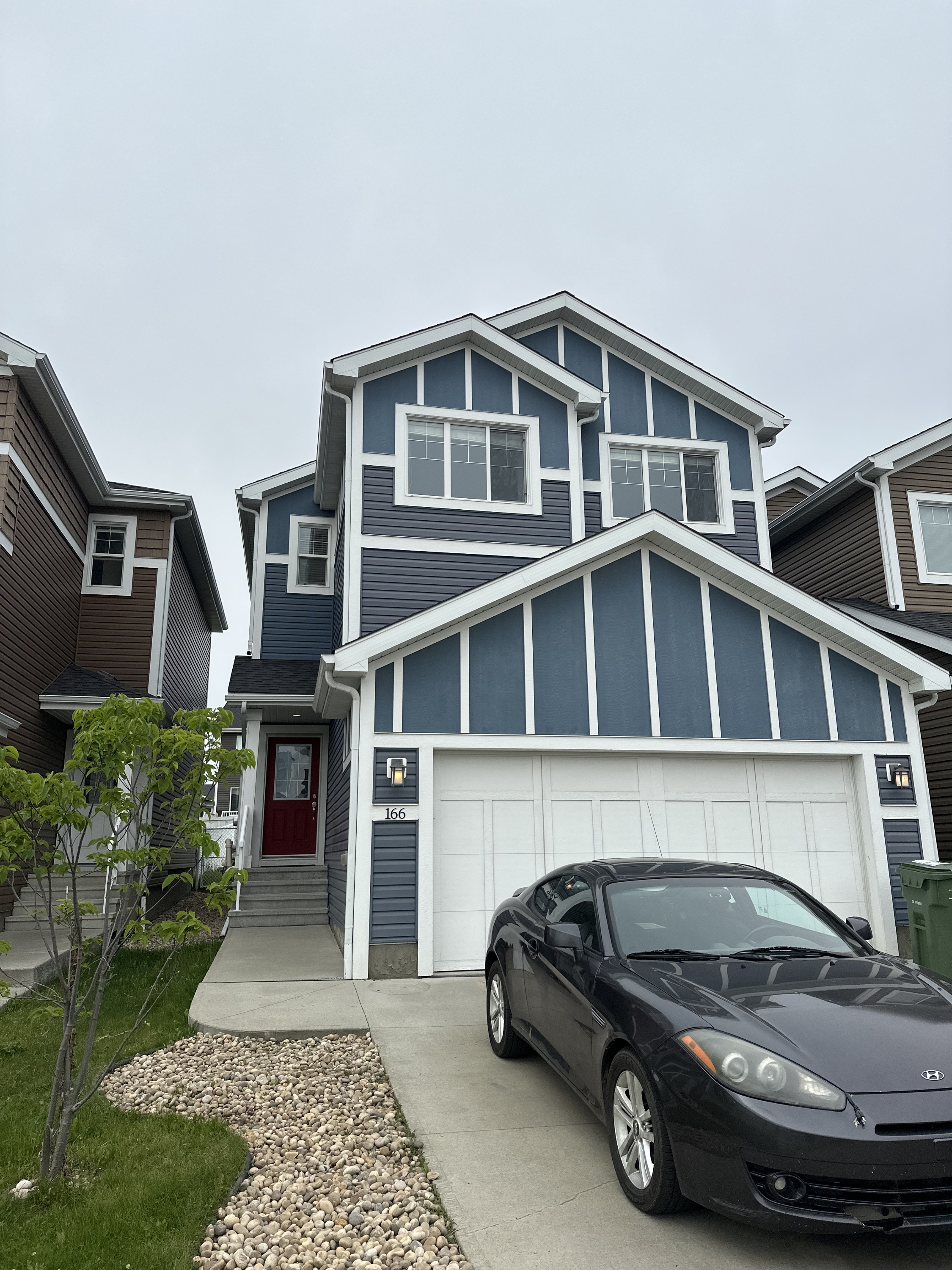 Leduc House: 166 Sturtz Bnd