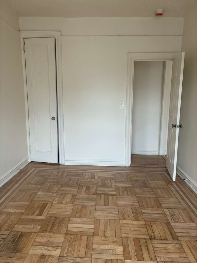 Yonkers Condo: 40 Caryl Ave