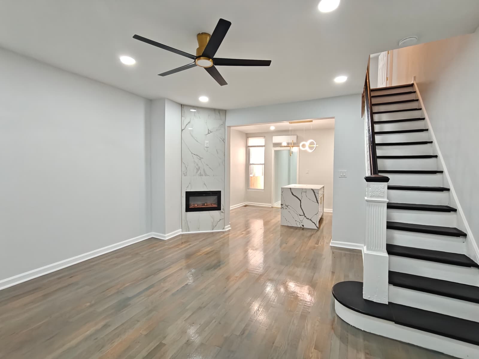 Philadelphia Townhome: 5721 Broomall St
