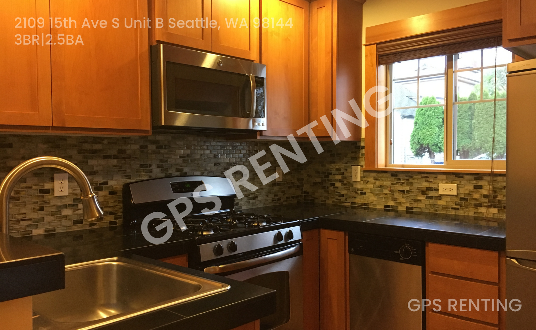 Seattle House: 2109 15th Ave S