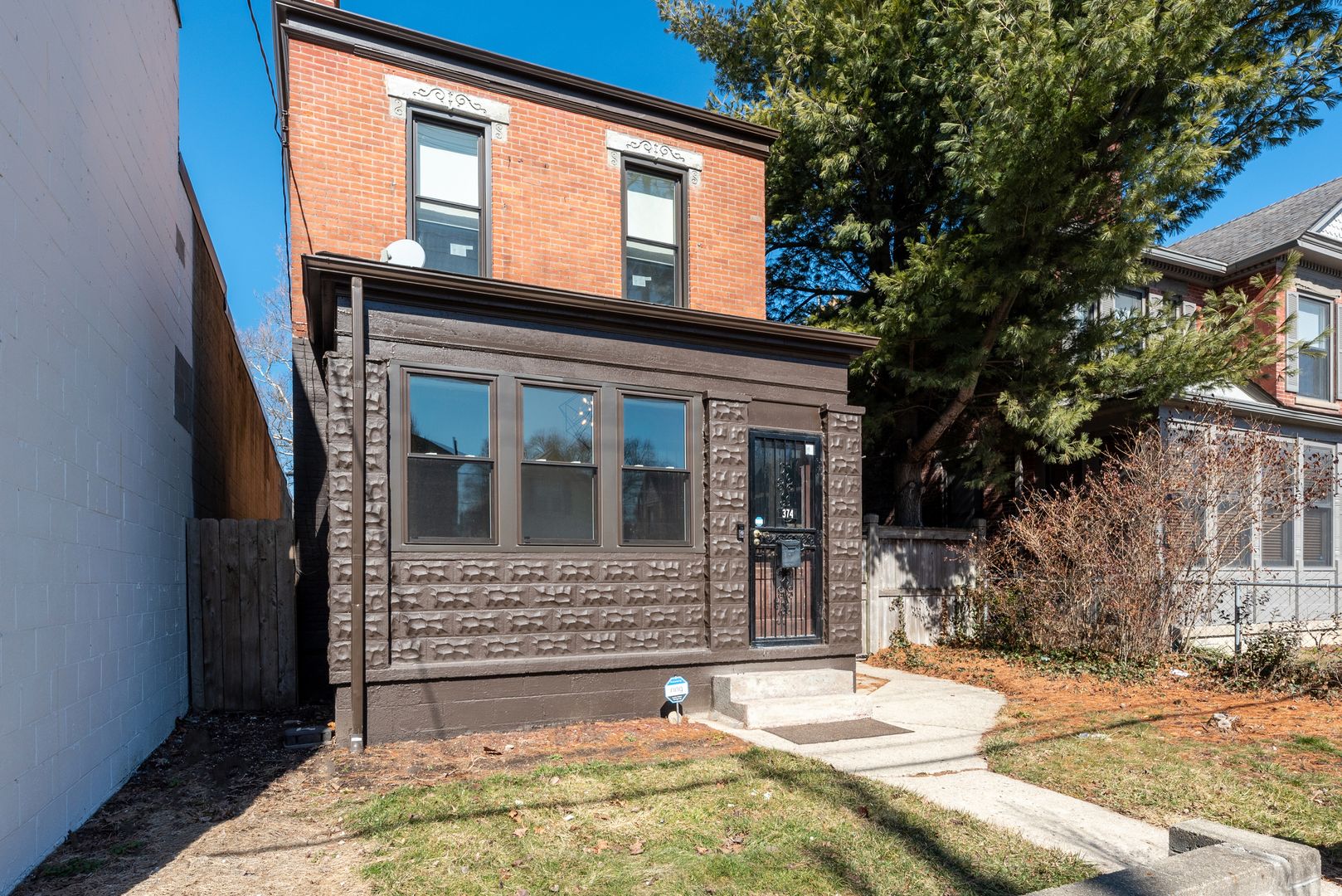 Columbus Condo: 374 E Whittier St
