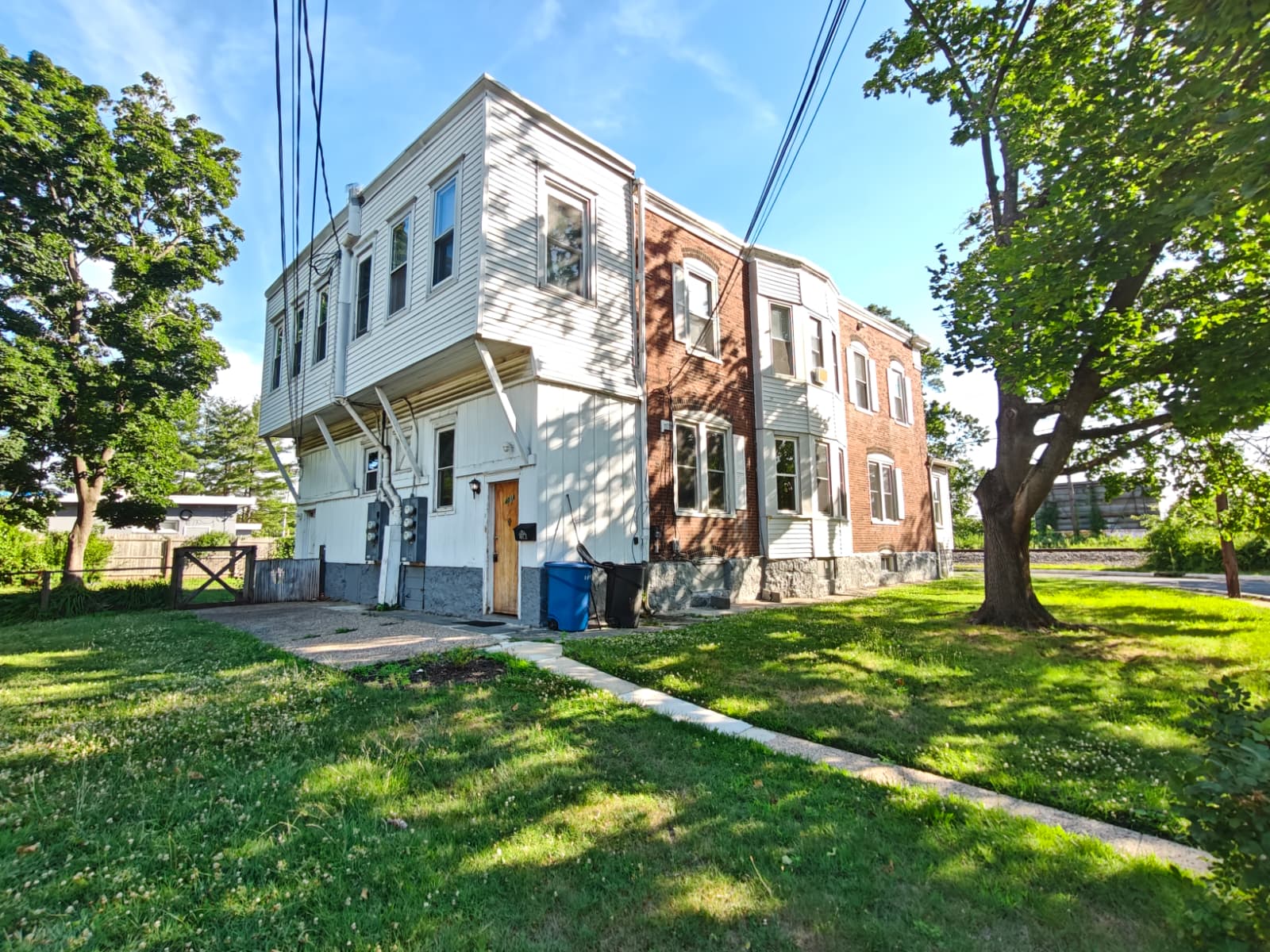 Oaklyn Condo: 401 Champion Ave