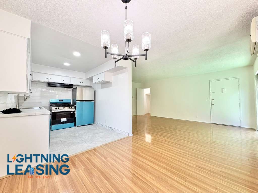 Los Angeles Condo: 1411 N Curson