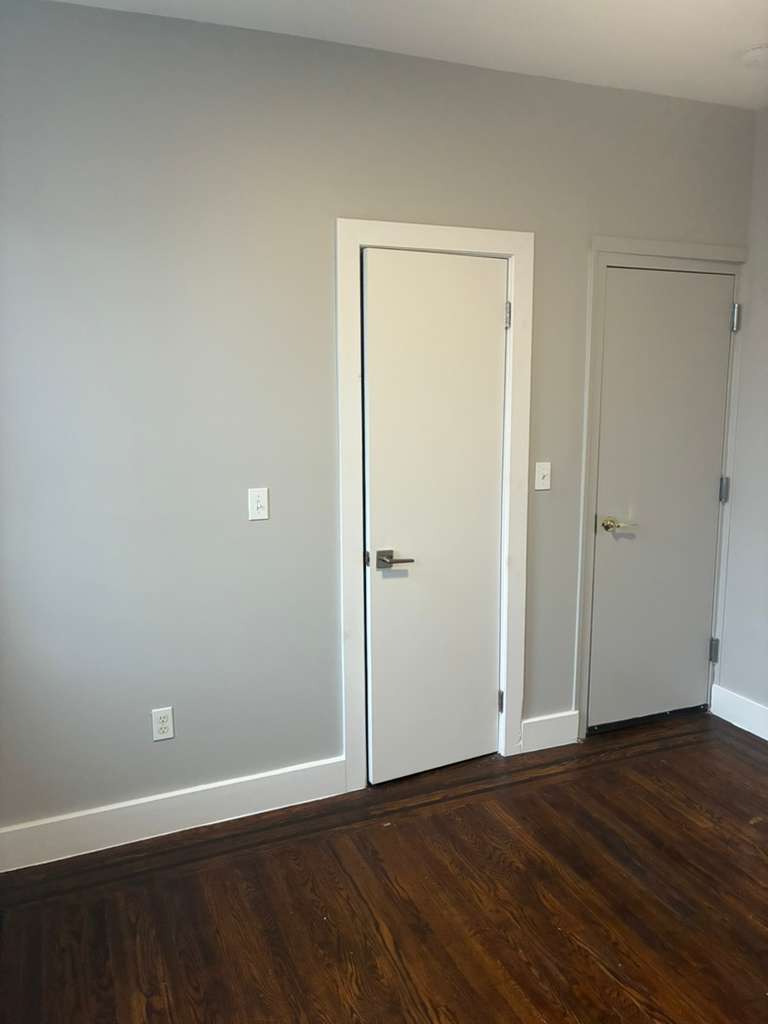 Yonkers Condo: 114 Maple St
