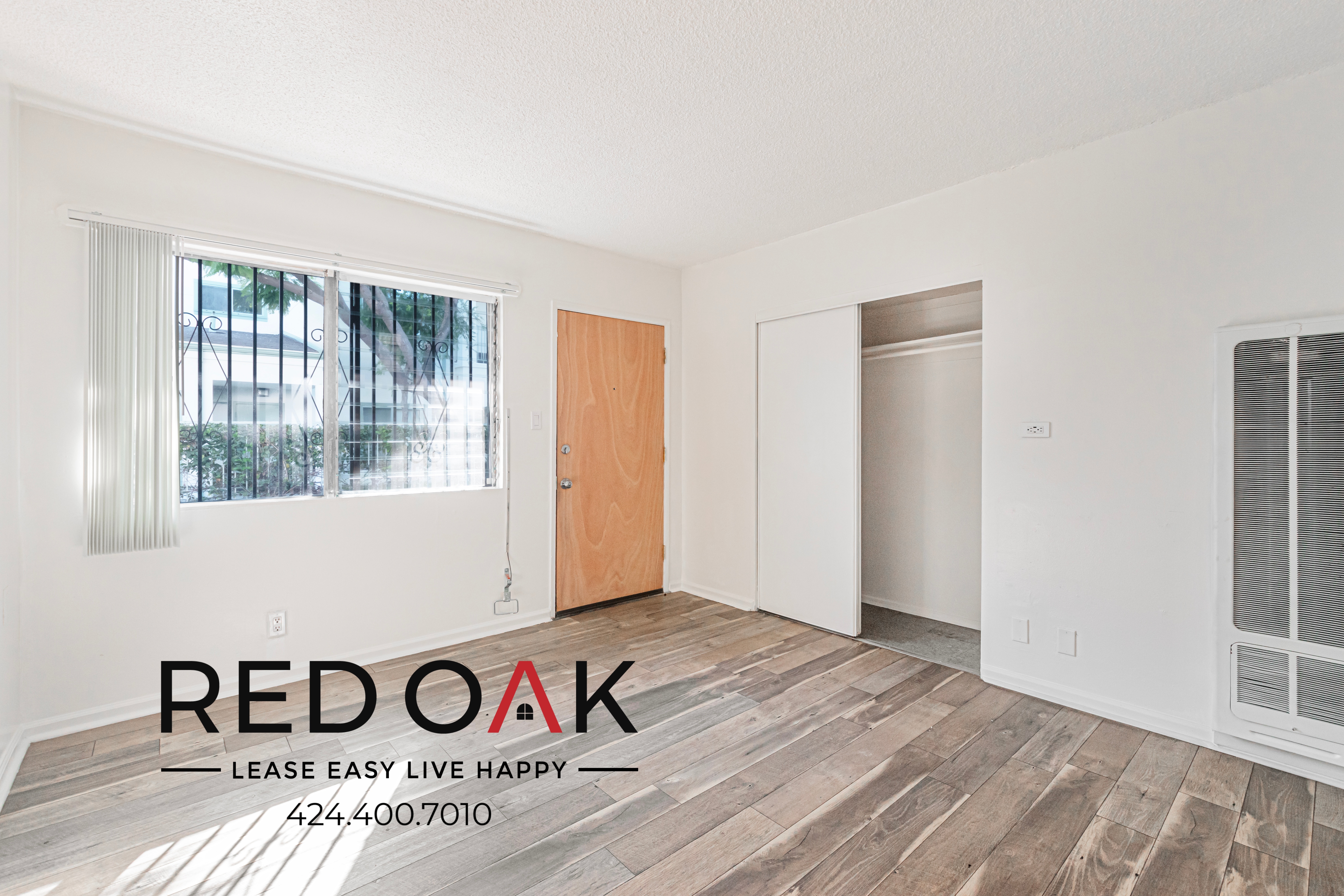 Commerce Condo: 7139 E Gage Ave
