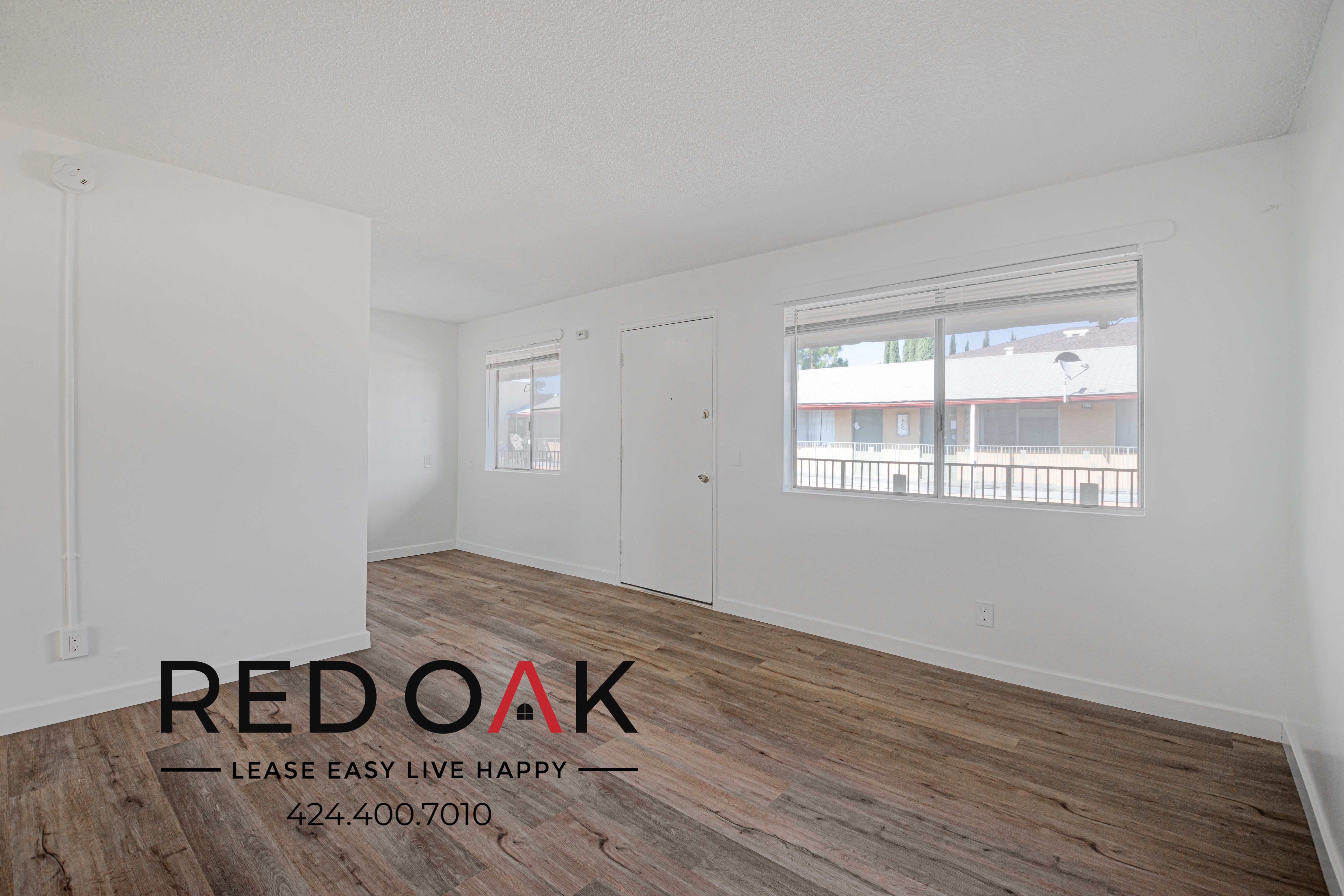 Commerce Condo: 7119 E. Gage Ave
