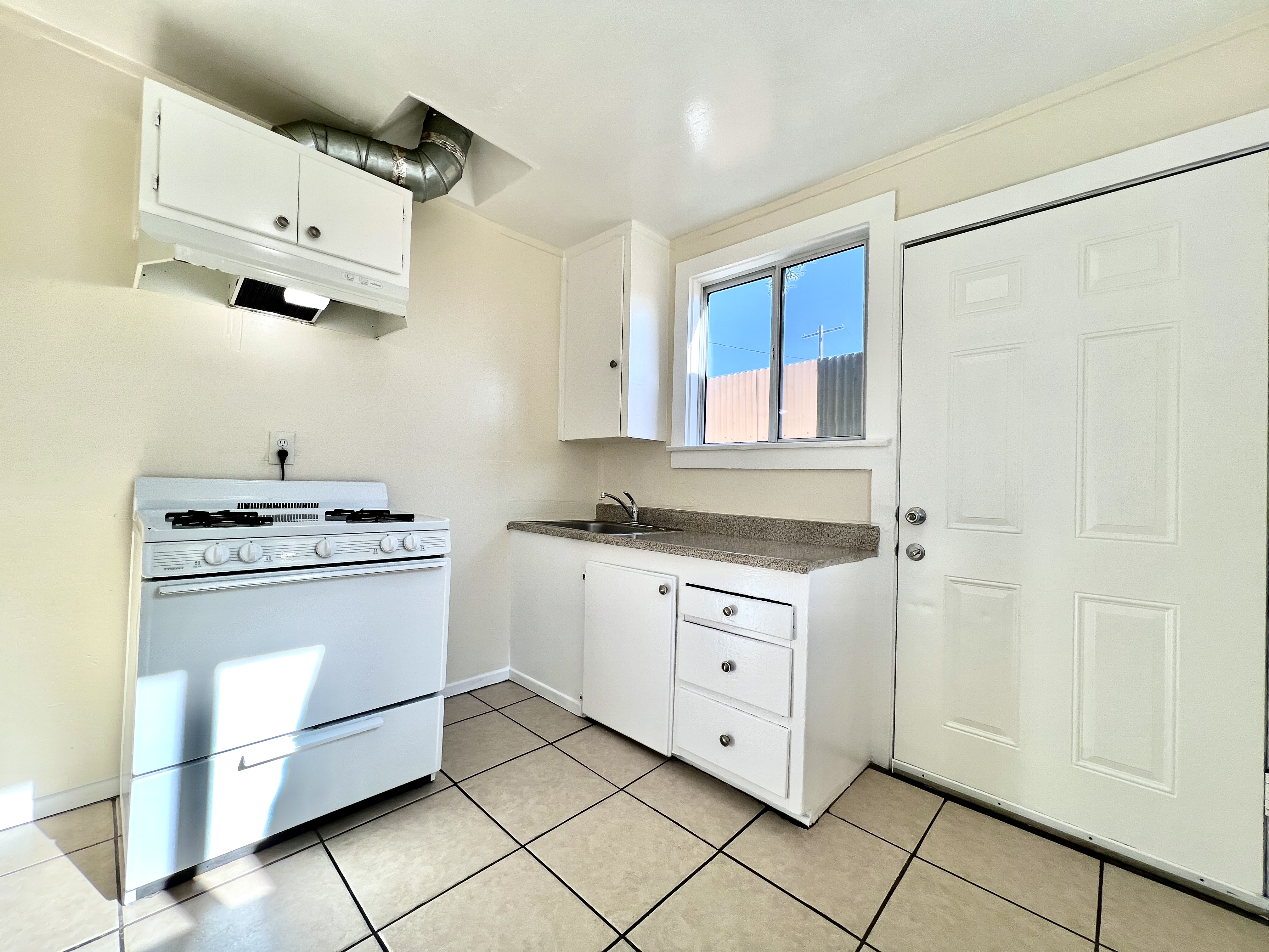Wilmington Condo: 721 Flint Ave