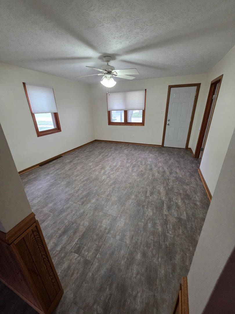 Norfolk House: 901 S 5th St