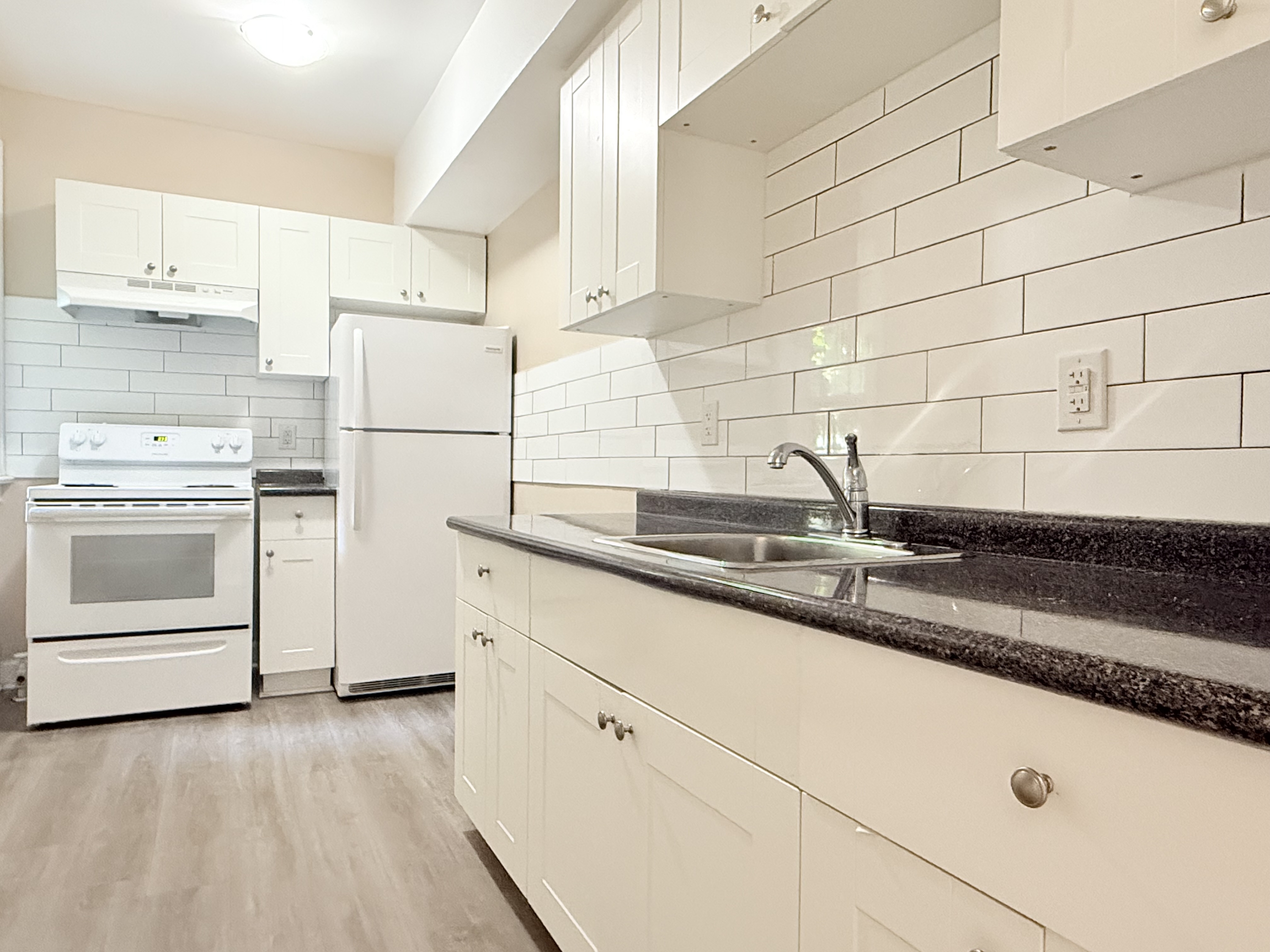 Windsor Condo: 524 Pitt St W