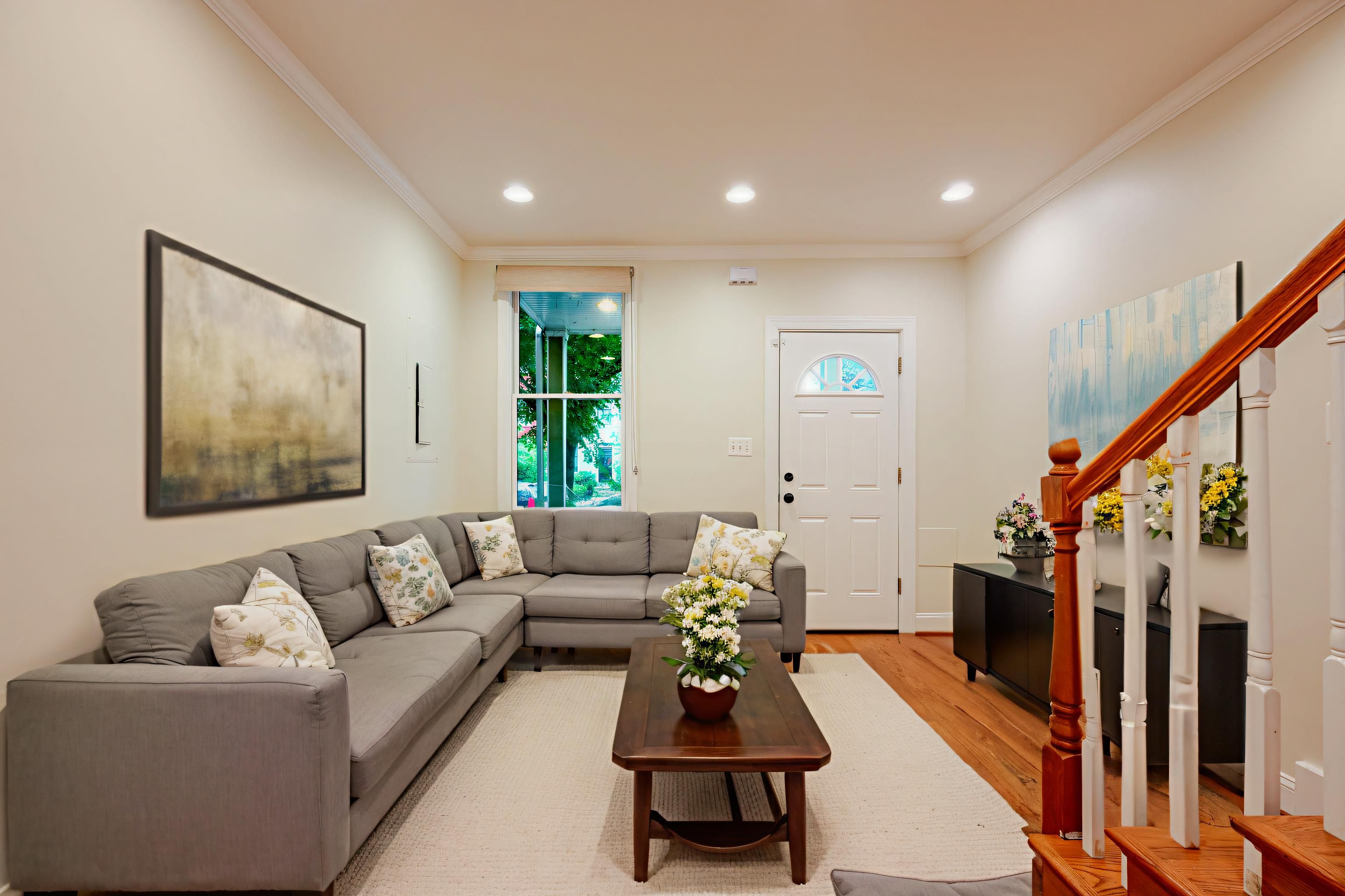 Washington House: 1524 Constitution Ave NE