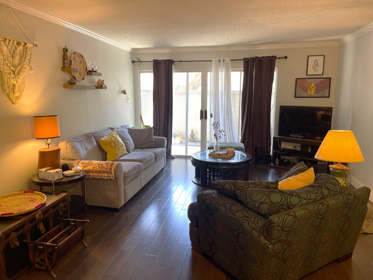Winnetka House: 20134 Leadwell St