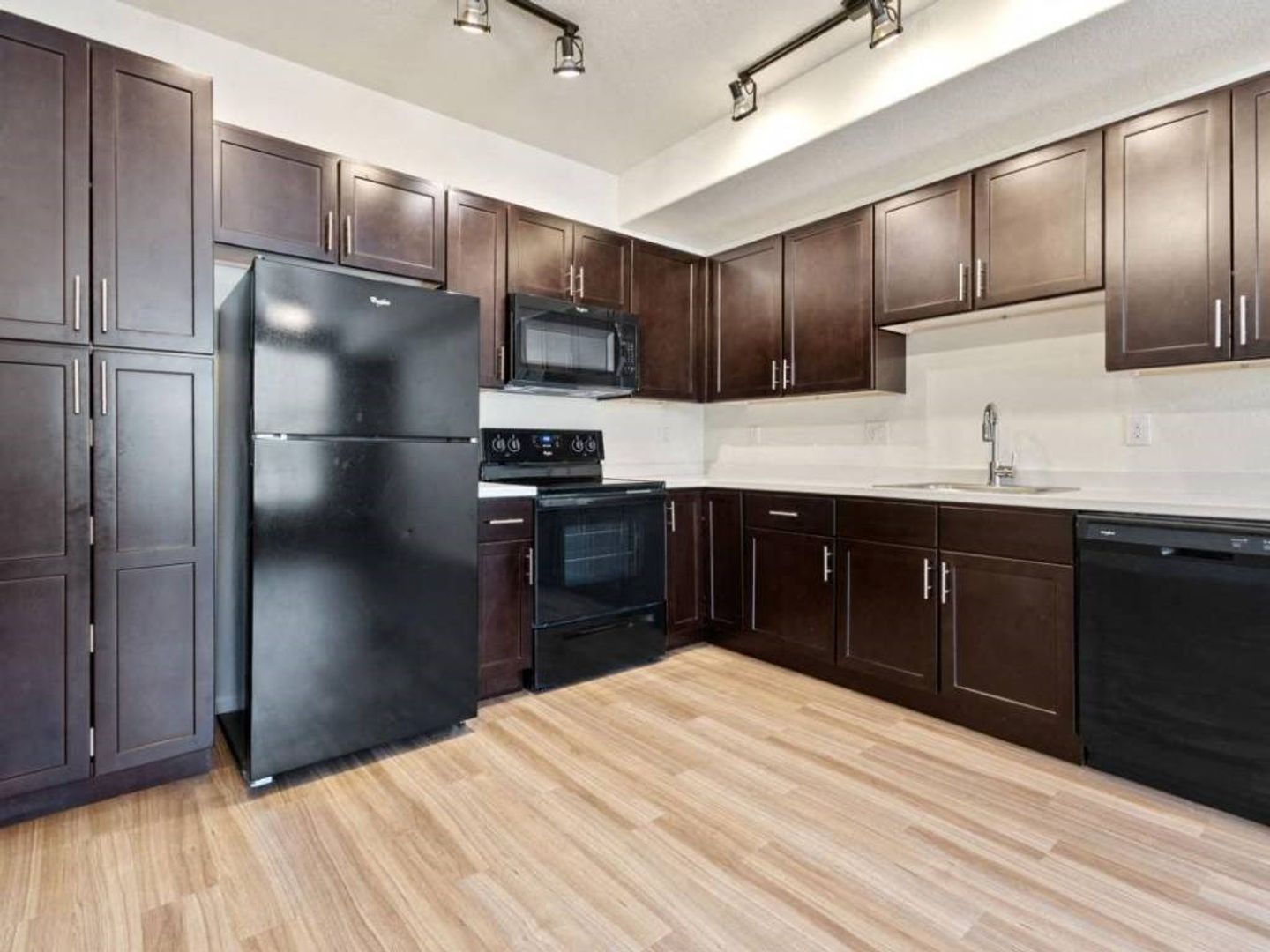 Henderson Condo: 9514 E 109th Dr