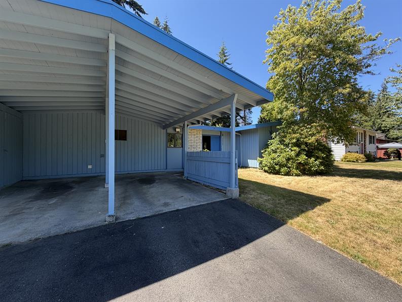 Federal Way House: 30827 21st Ave SW,