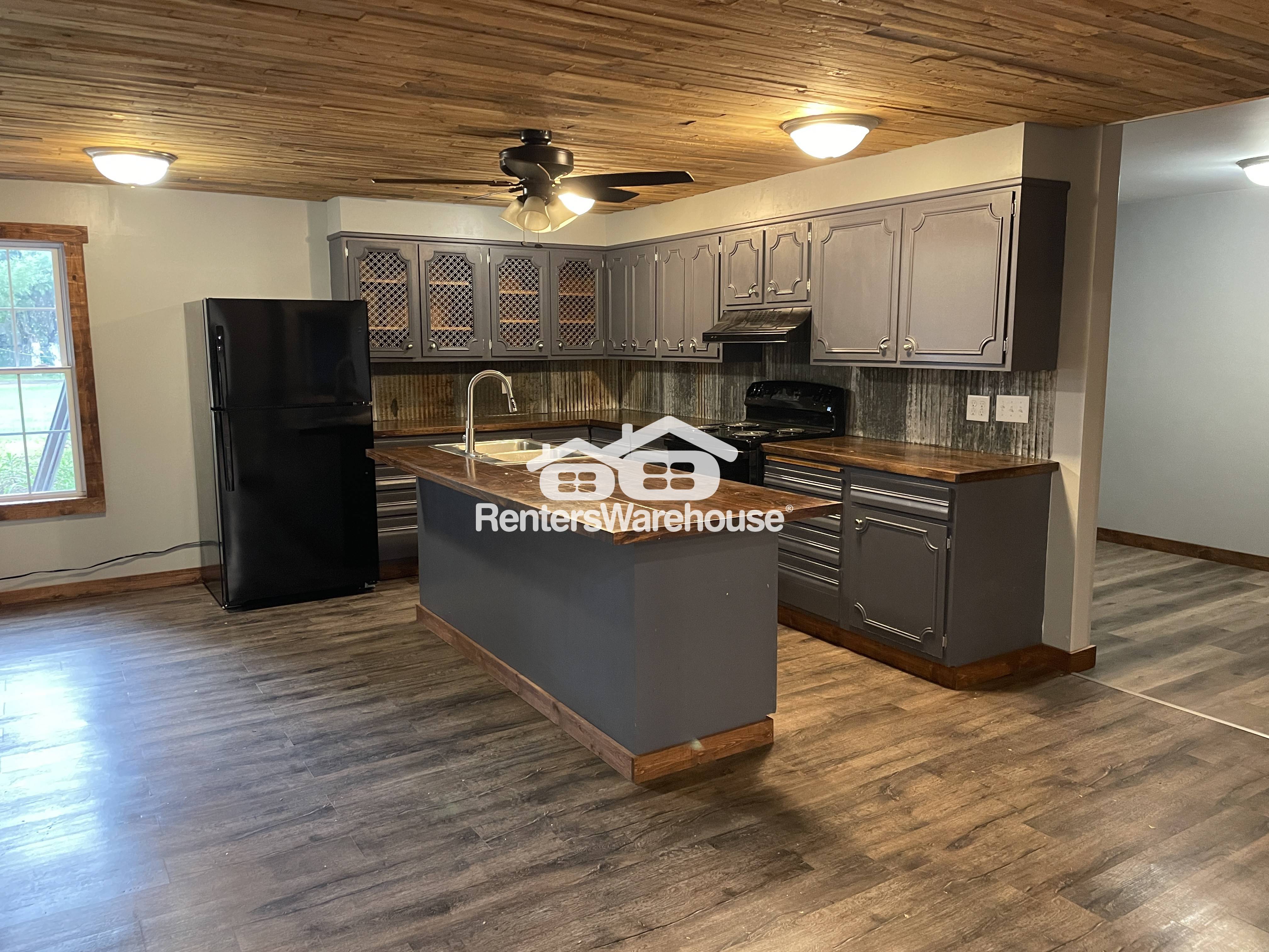 Barron House: 1496 E Division Ave