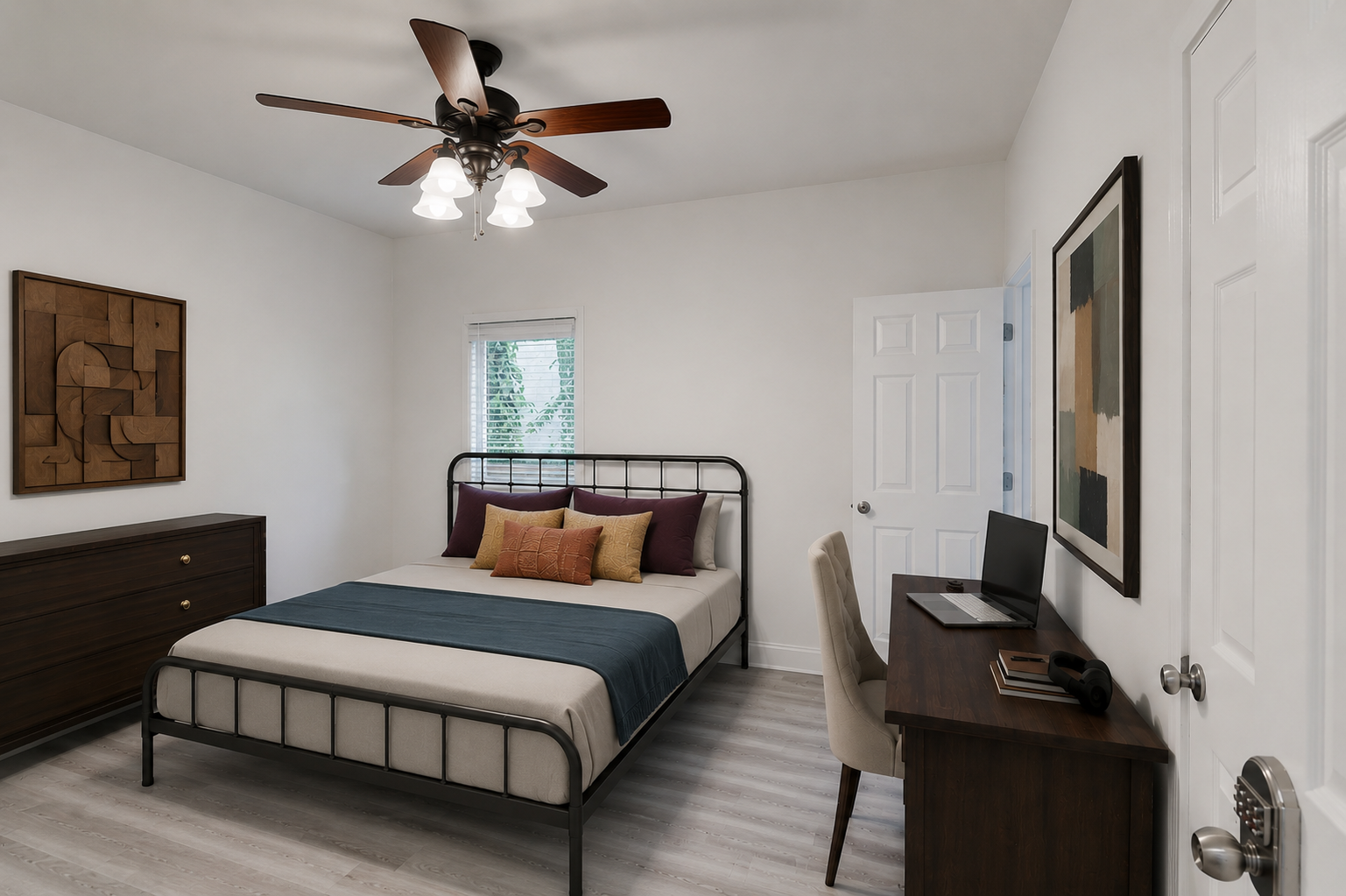 Atlanta House: 865 White St SW