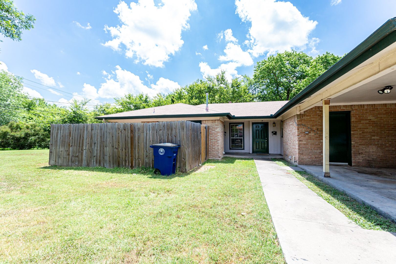 Austin Condo: 3004 Pecan Springs Road -B