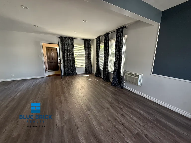 Los Angeles Condo: 1222 McClellan Dr