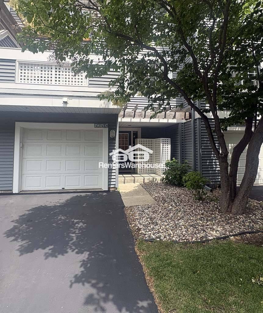Plymouth Townhome: 15615 24th Ave N