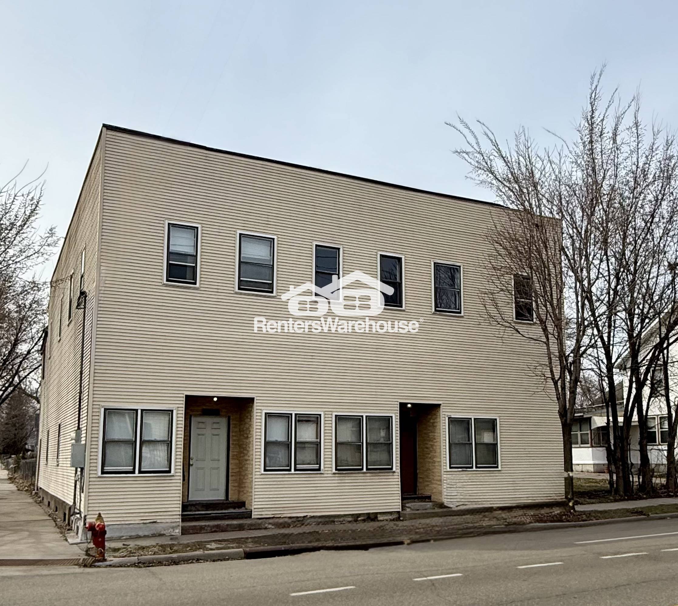 Saint Paul Condo: 935 Sims Ave