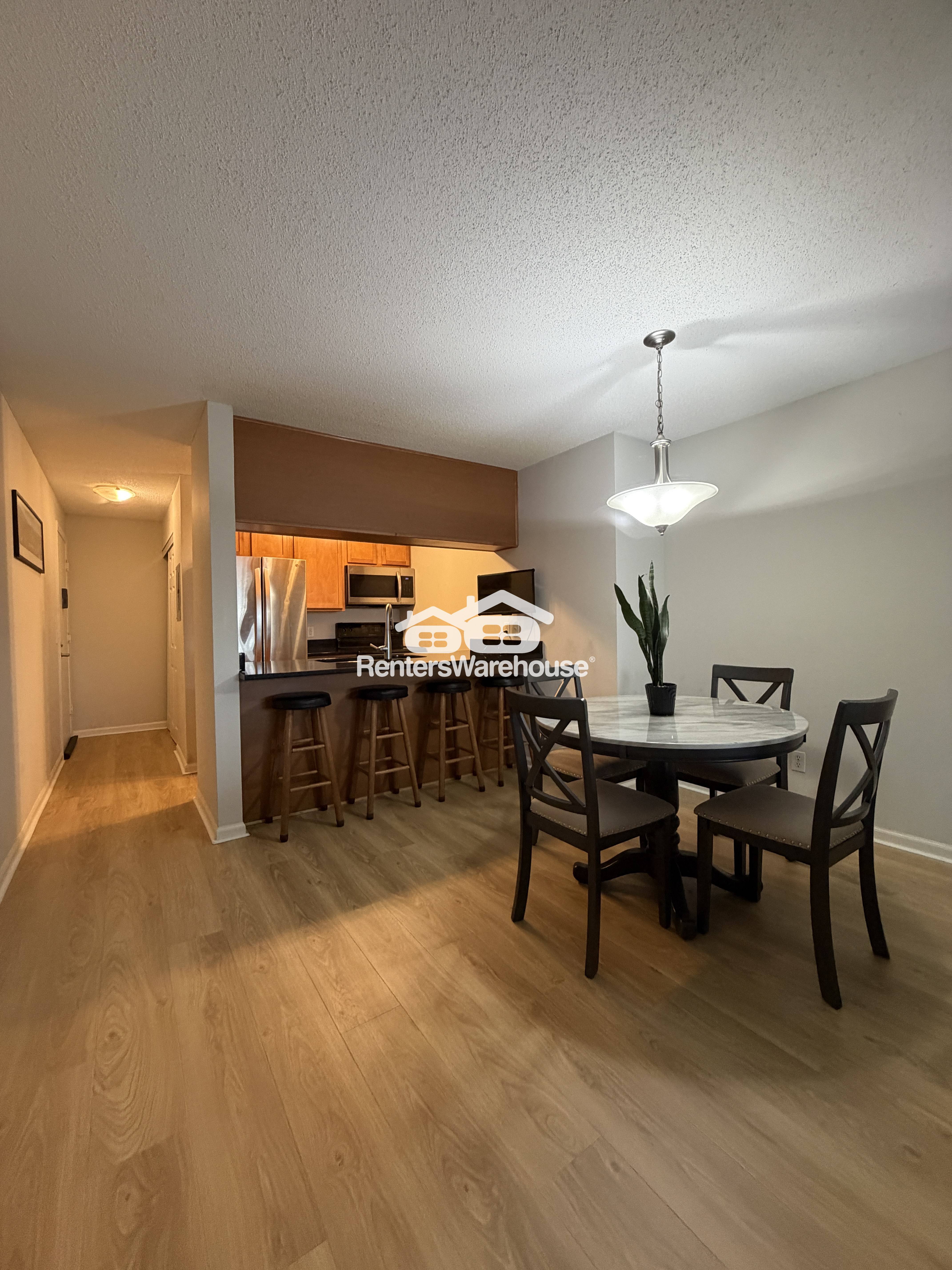 Minneapolis Condo: 520 Ridgewood Ave