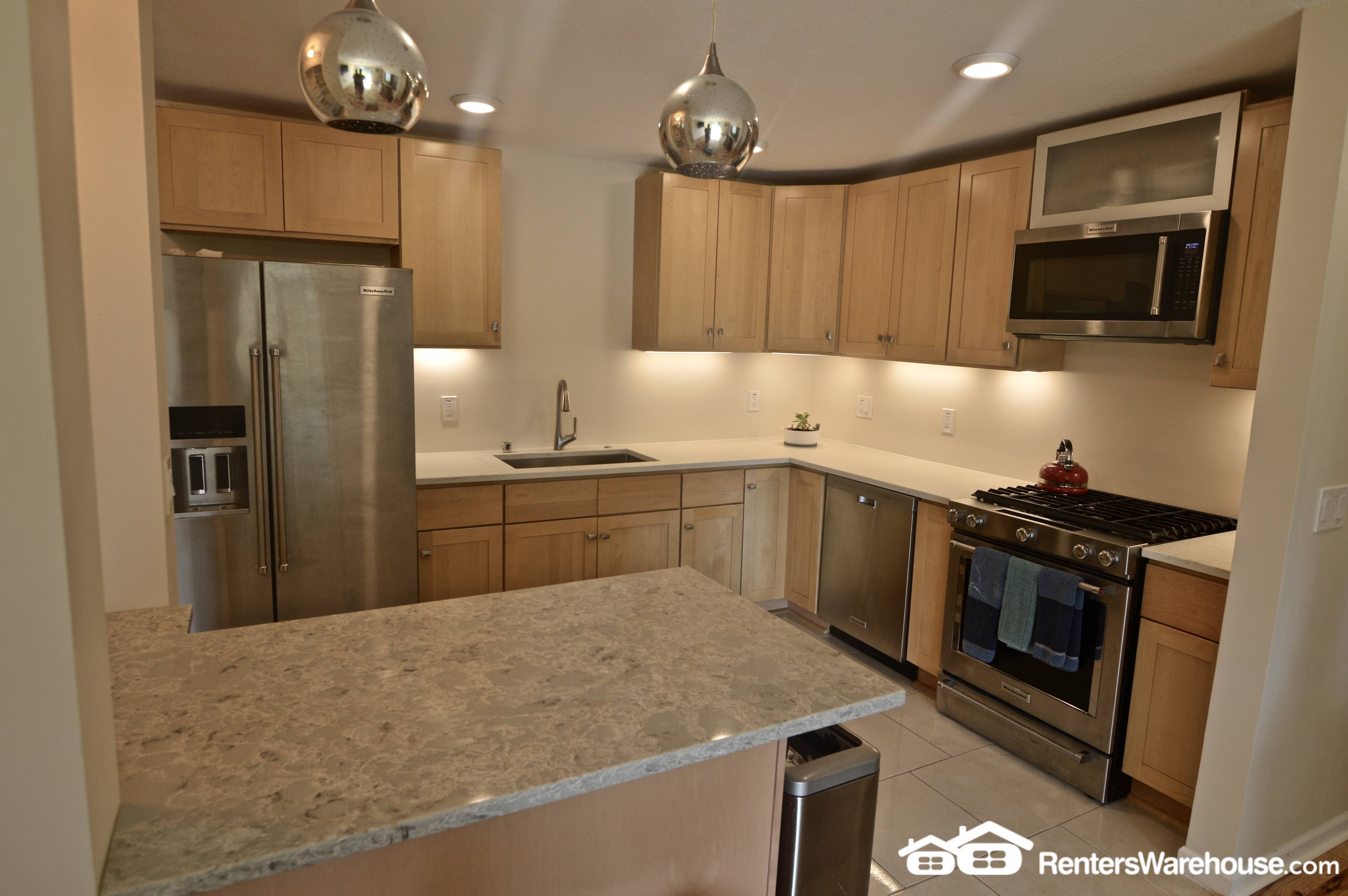 Brooklyn Center Condo: 4201 Lakeside Ave N