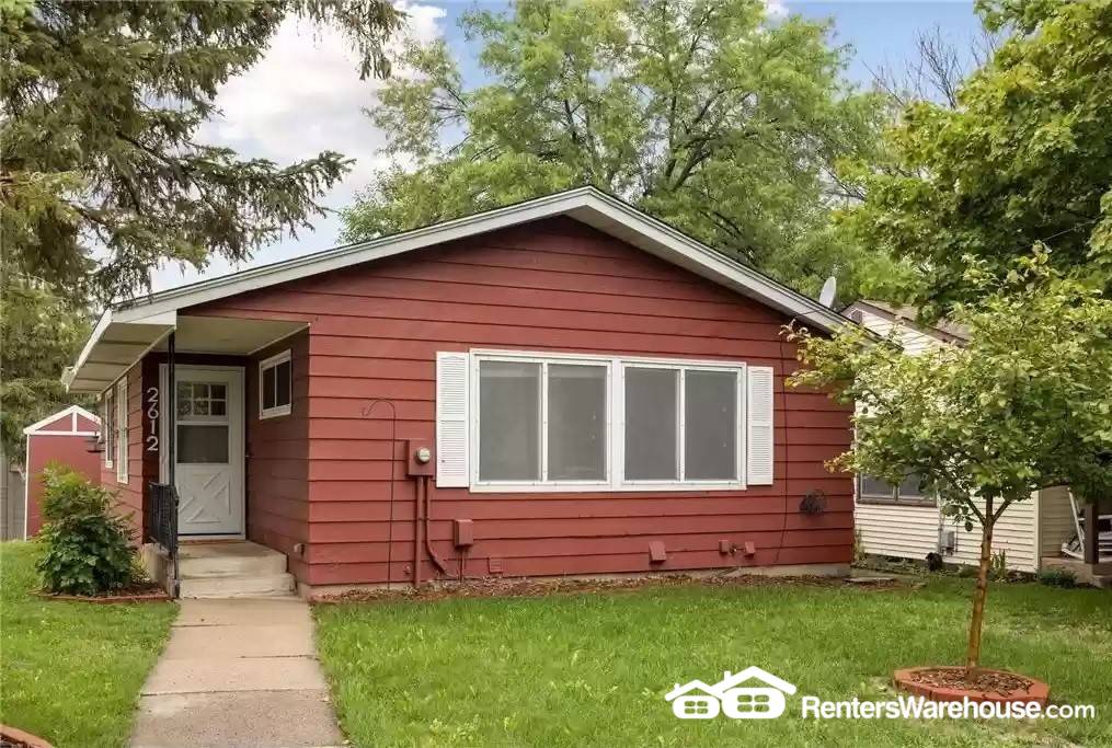 St Louis Park House: 2612 Toledo Ave S