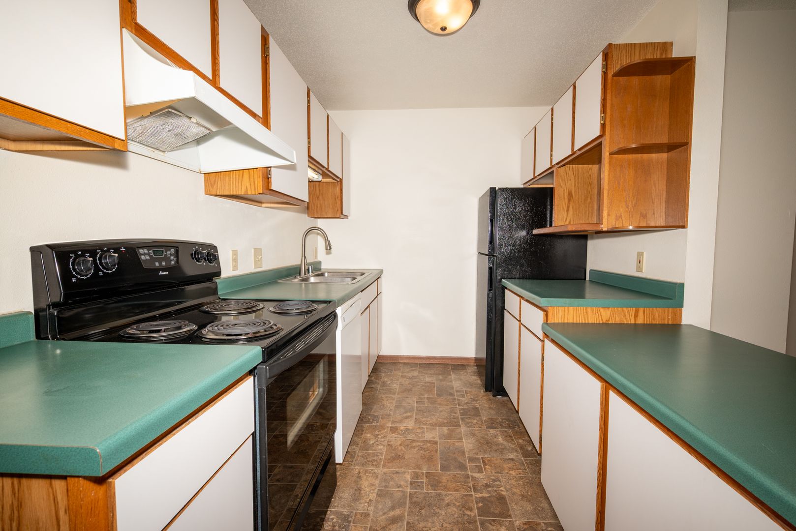 Tomah Apartment: 202 Murdock St