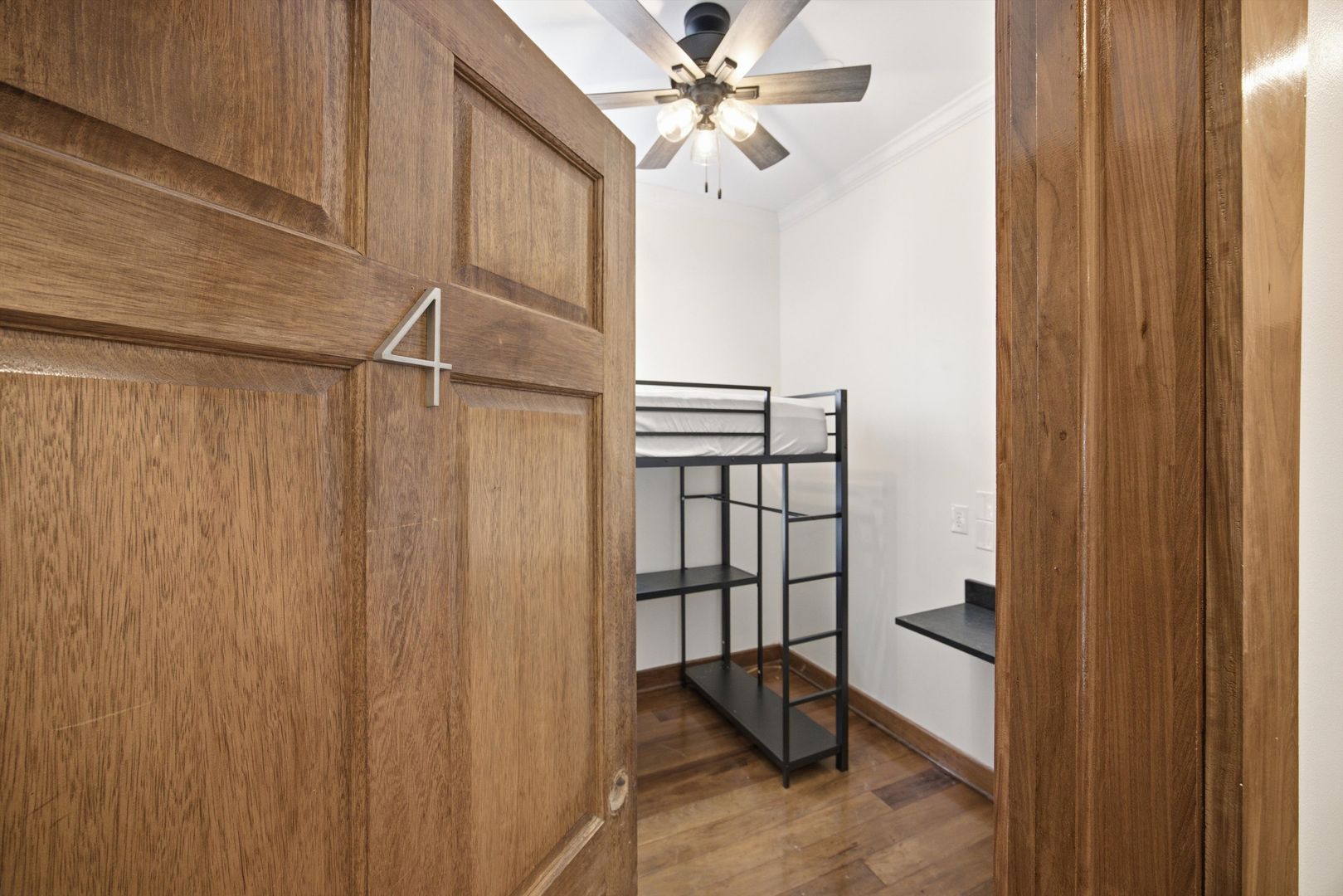 Chattanooga Condo: 823 McCallie Ave - Room