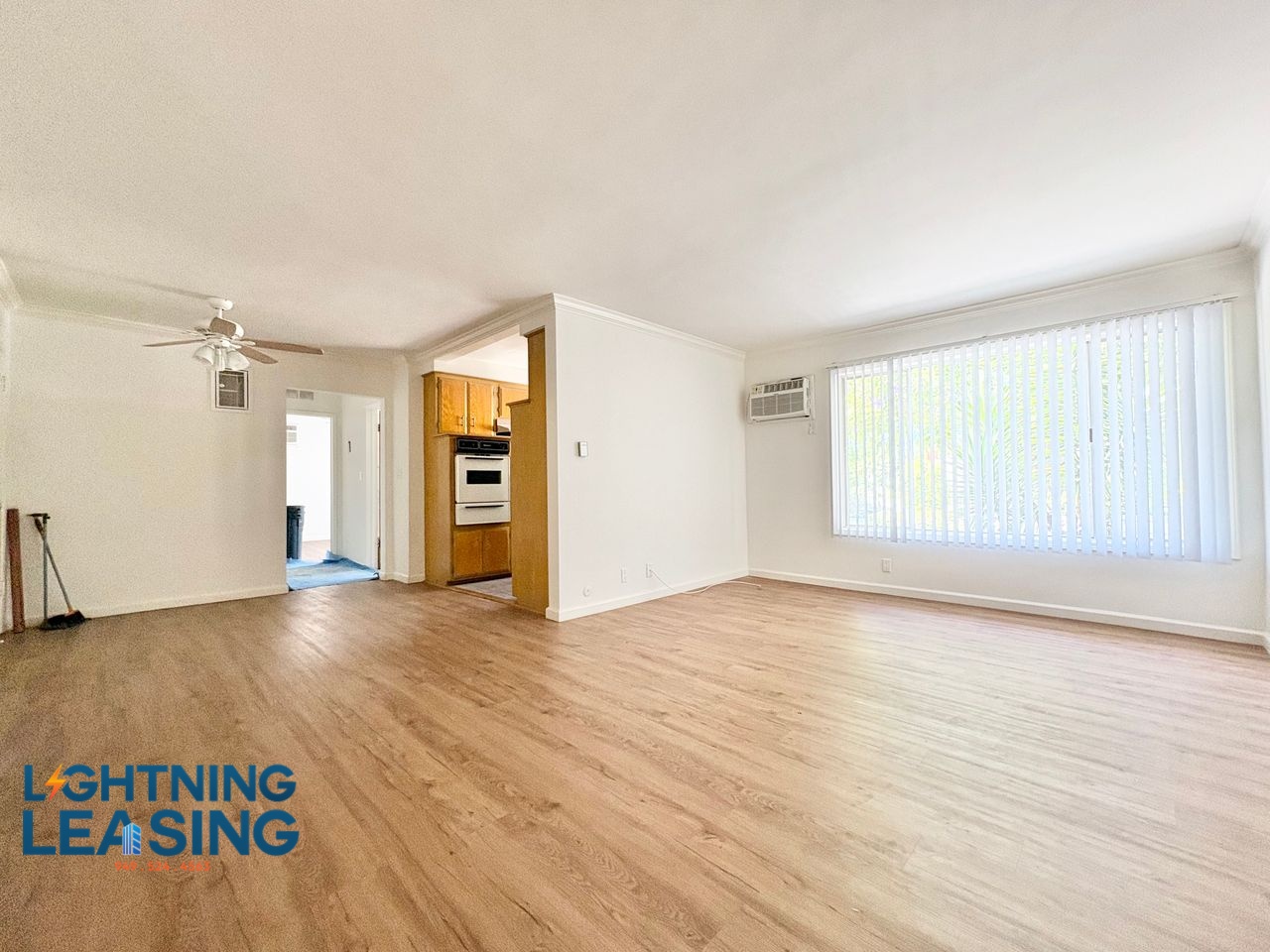 West Hollywood Condo: 942 N Gardner St