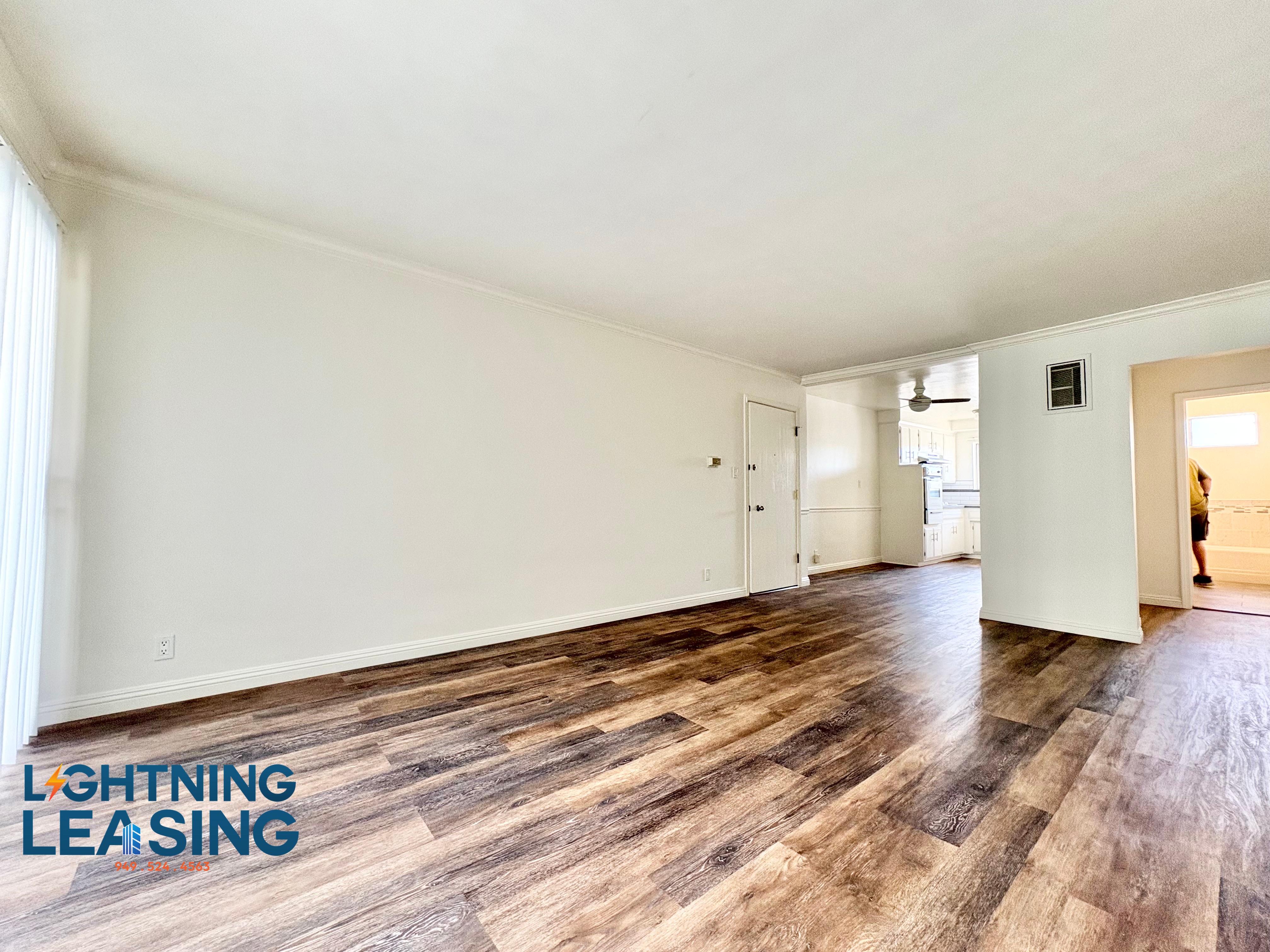 West Hollywood Condo: 942 N Gardner St