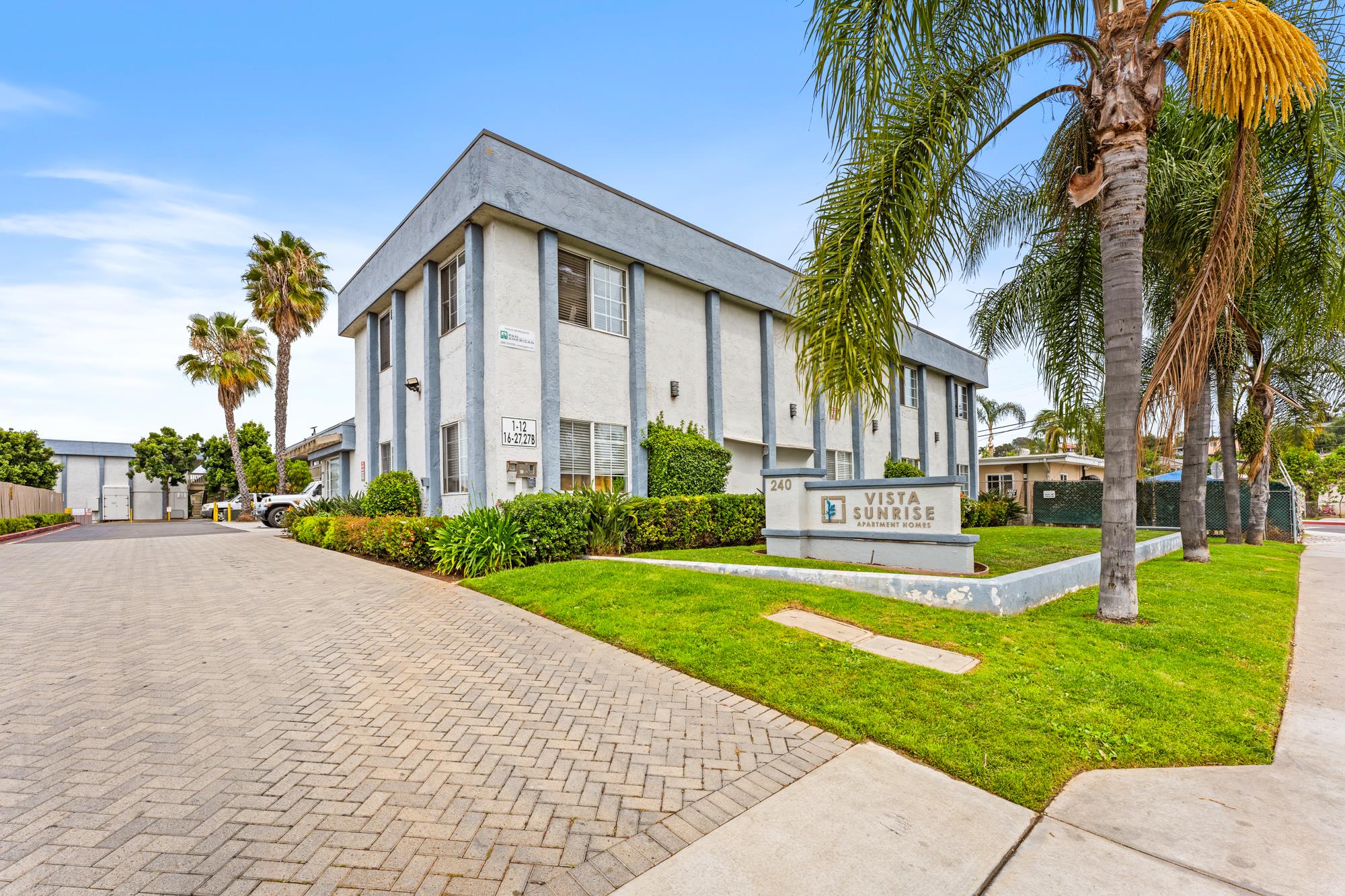 Vista Apartment: 240 Nevada Ave