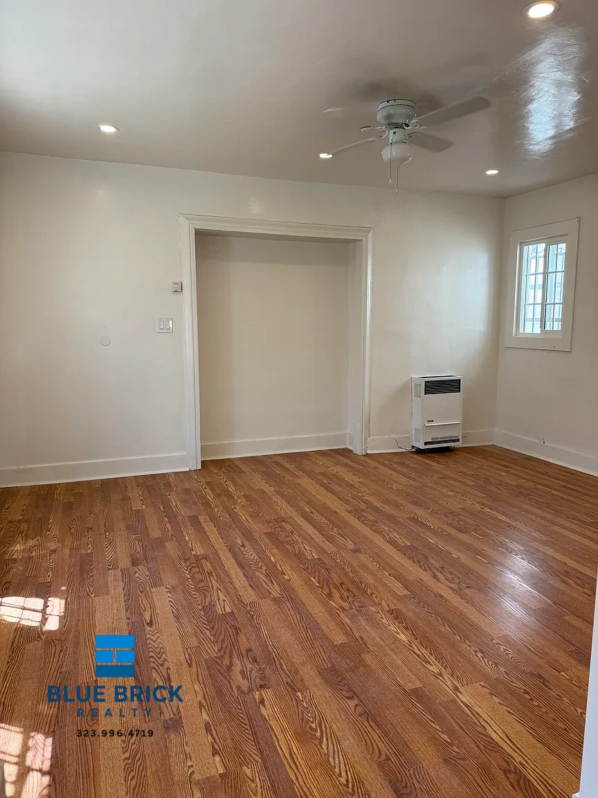 Los Angeles Condo: 1326 N Serrano Ave