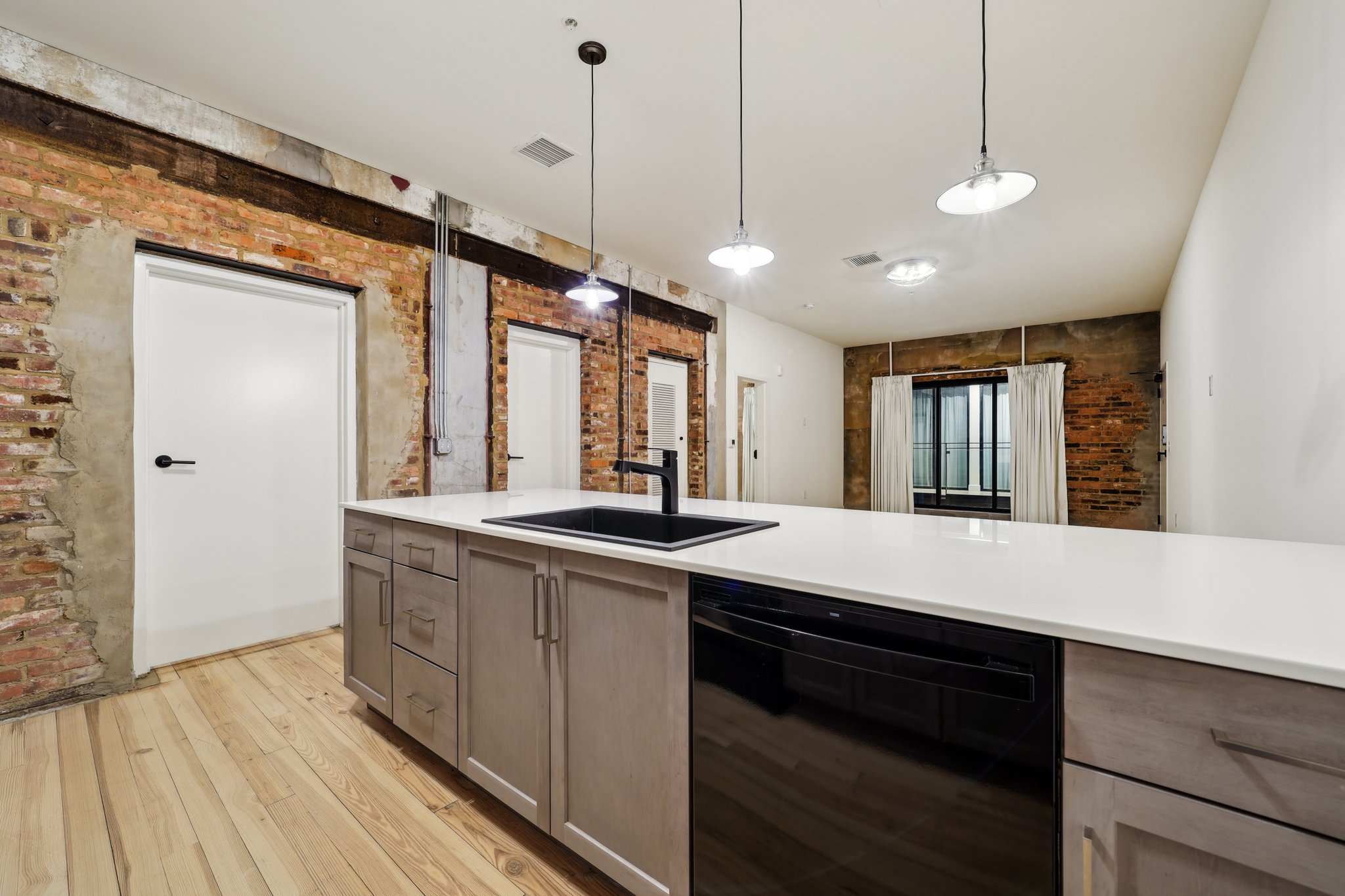 Birmingham Apartment: 2309 1st Ave N