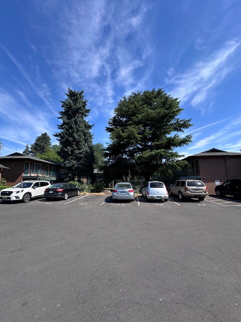 Portland Apartment: 10235 NE Prescott