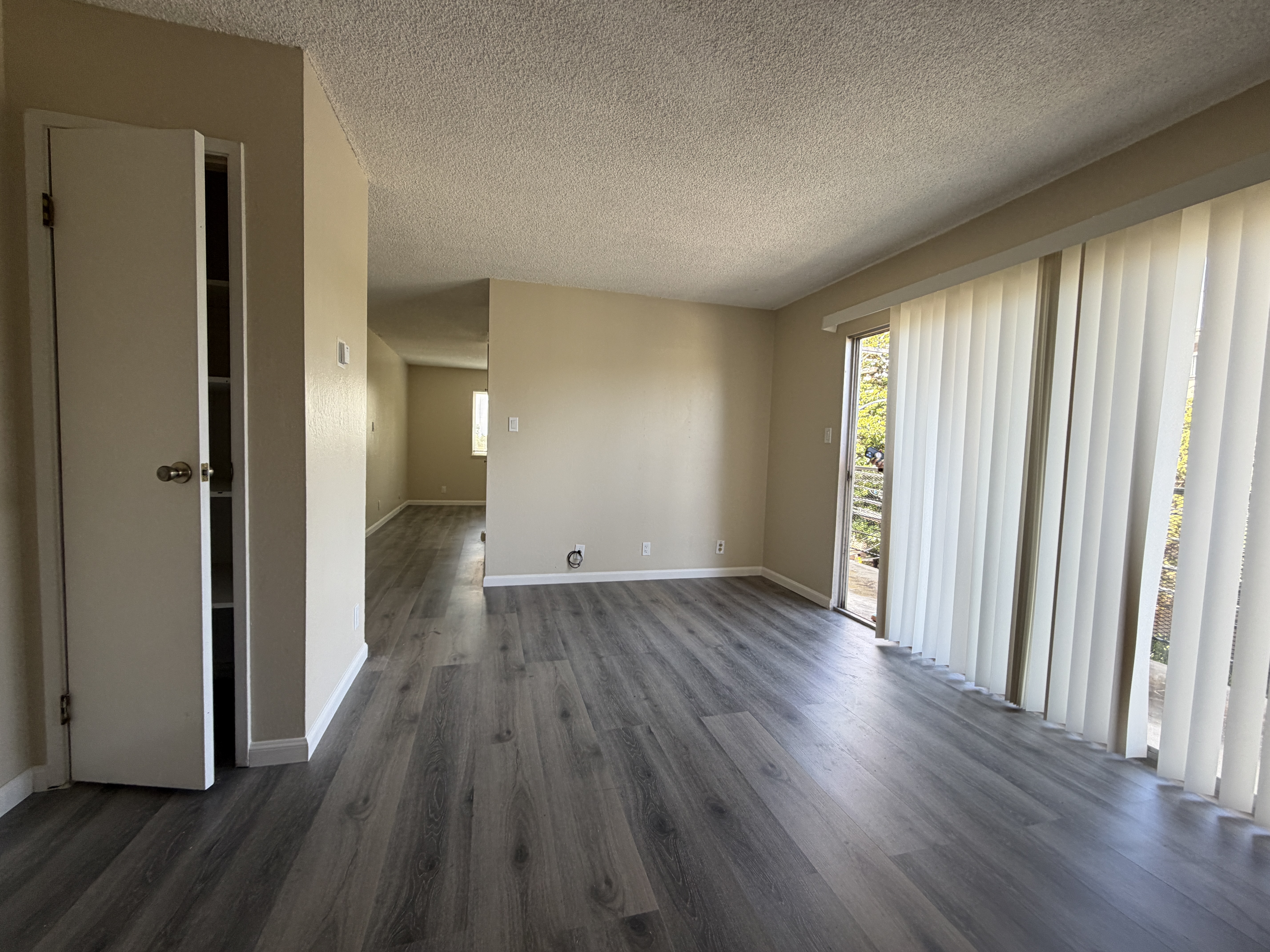 San Leandro Condo: 179 Haas Ave