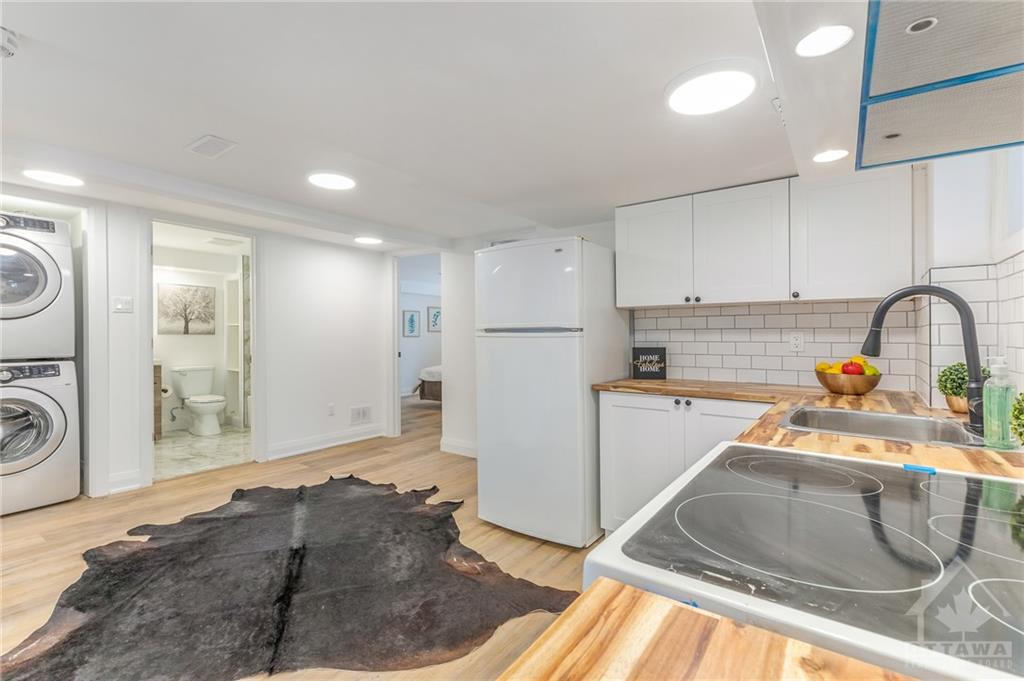 Ottawa Condo: 2093 Saunderson Dr